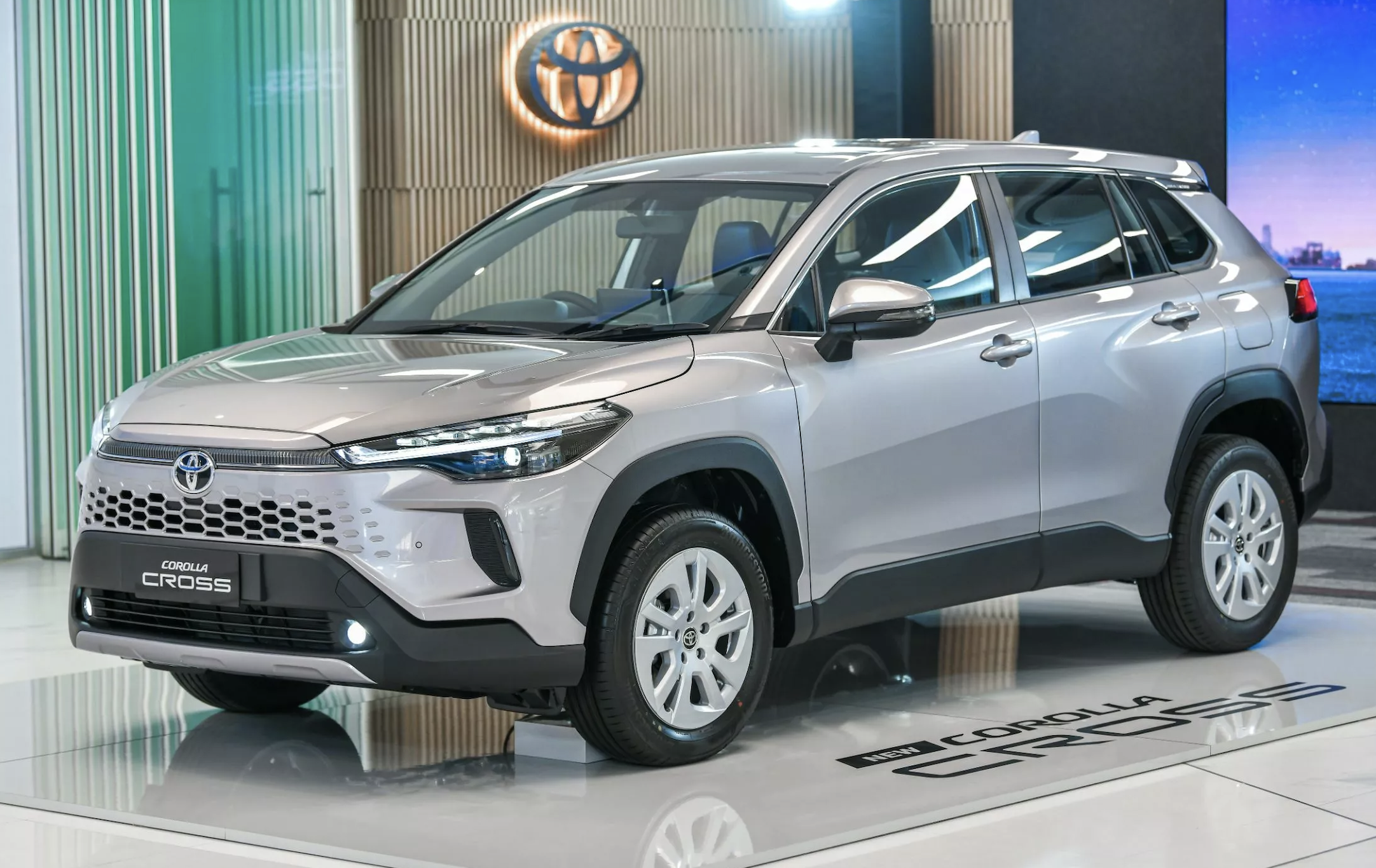 Bản nâng cấp Toyota Corolla Cross trình làng Đông Nam Á, giá từ 654 triệu đồng- Ảnh 1.