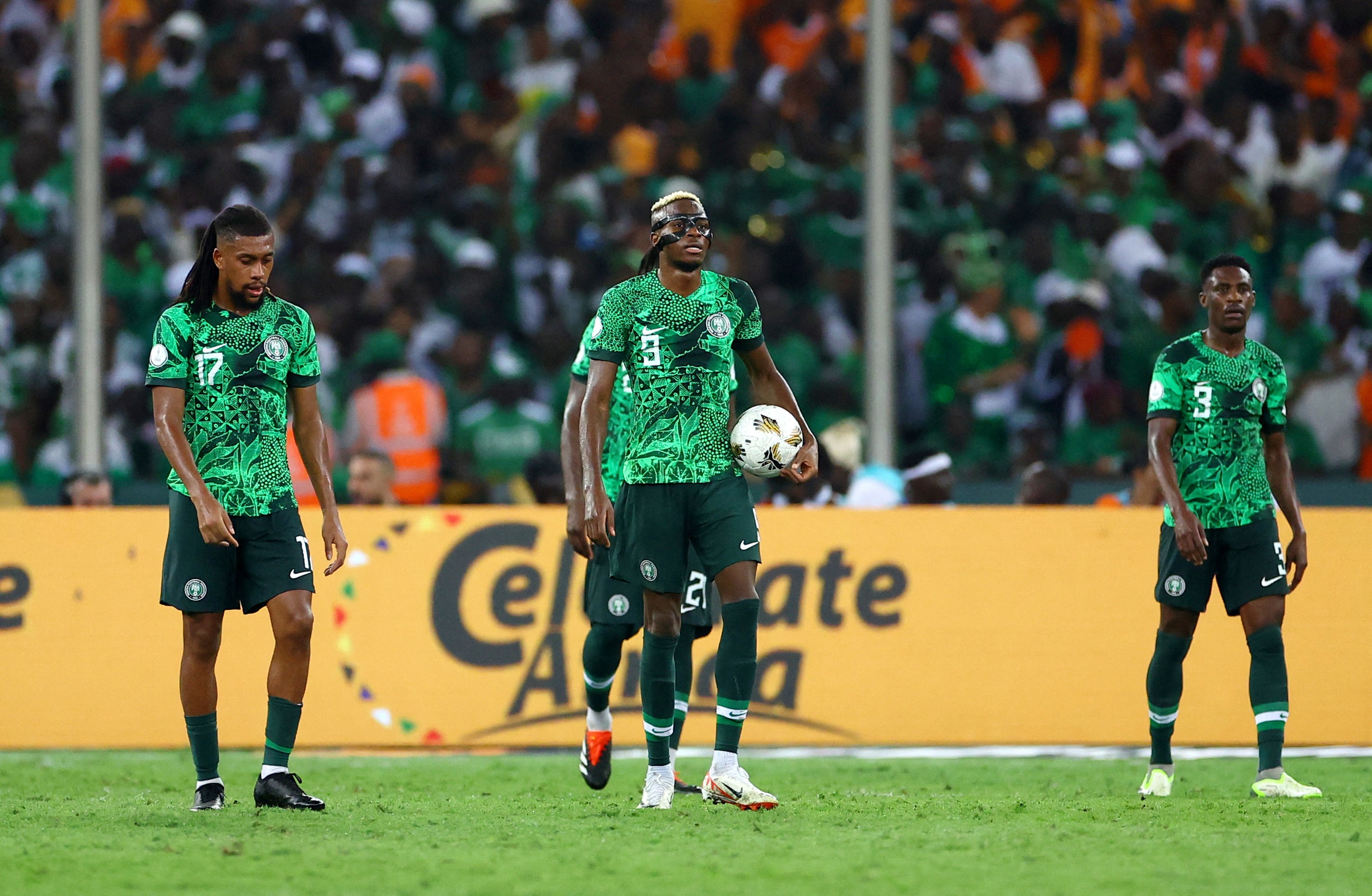 Tình cảnh trái ngược giữa đội tuyển Nigeria và Bờ Biển Ngà sau trận chung kết AFCON- Ảnh 15.