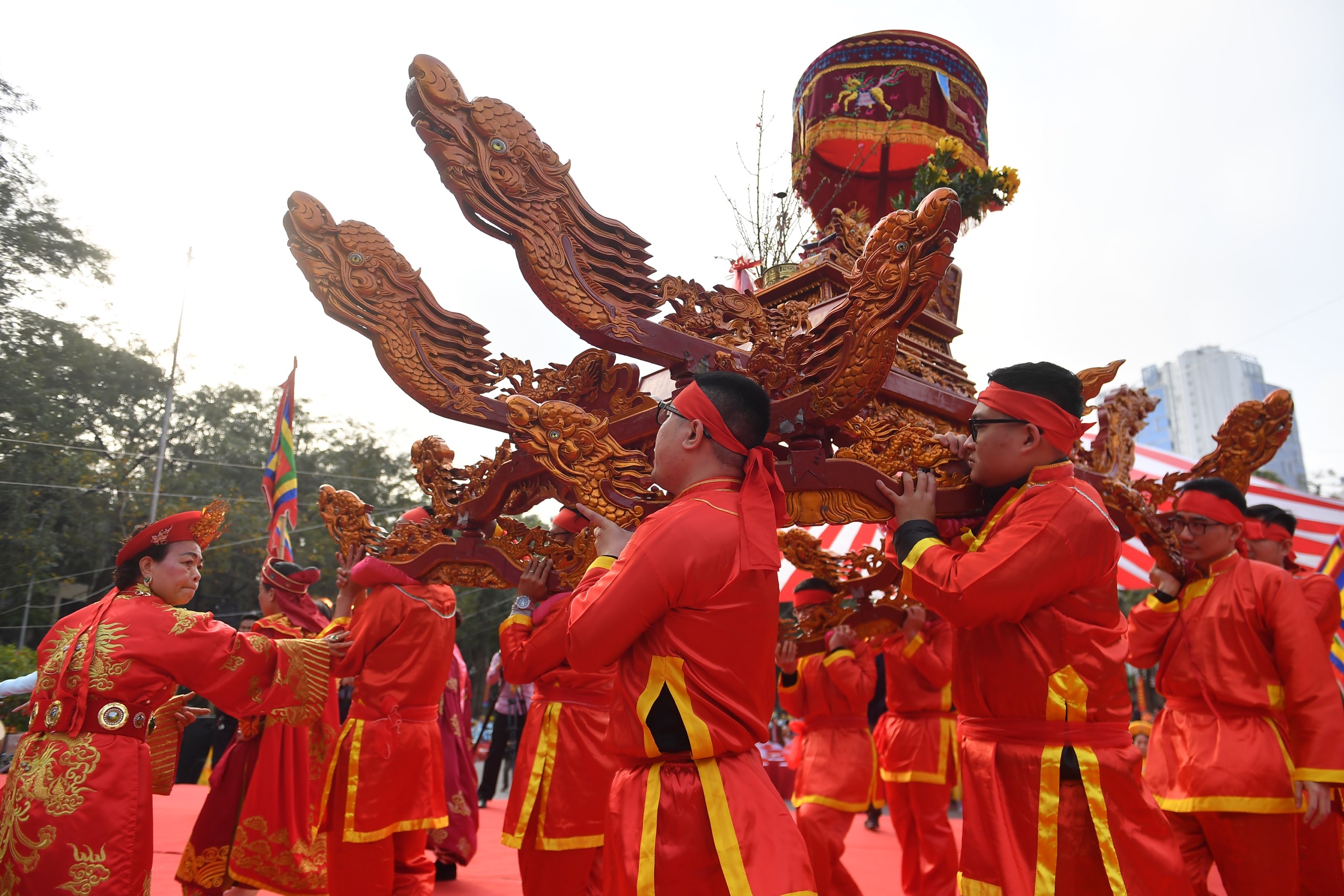 Người dân nô nức dự lễ hội 235 năm chiến thắng Ngọc Hồi - Đống Đa- Ảnh 2. Người dân nô nức dự lễ hội 235 năm chiến thắng Ngọc Hồi - Đống Đa- Ảnh 2.