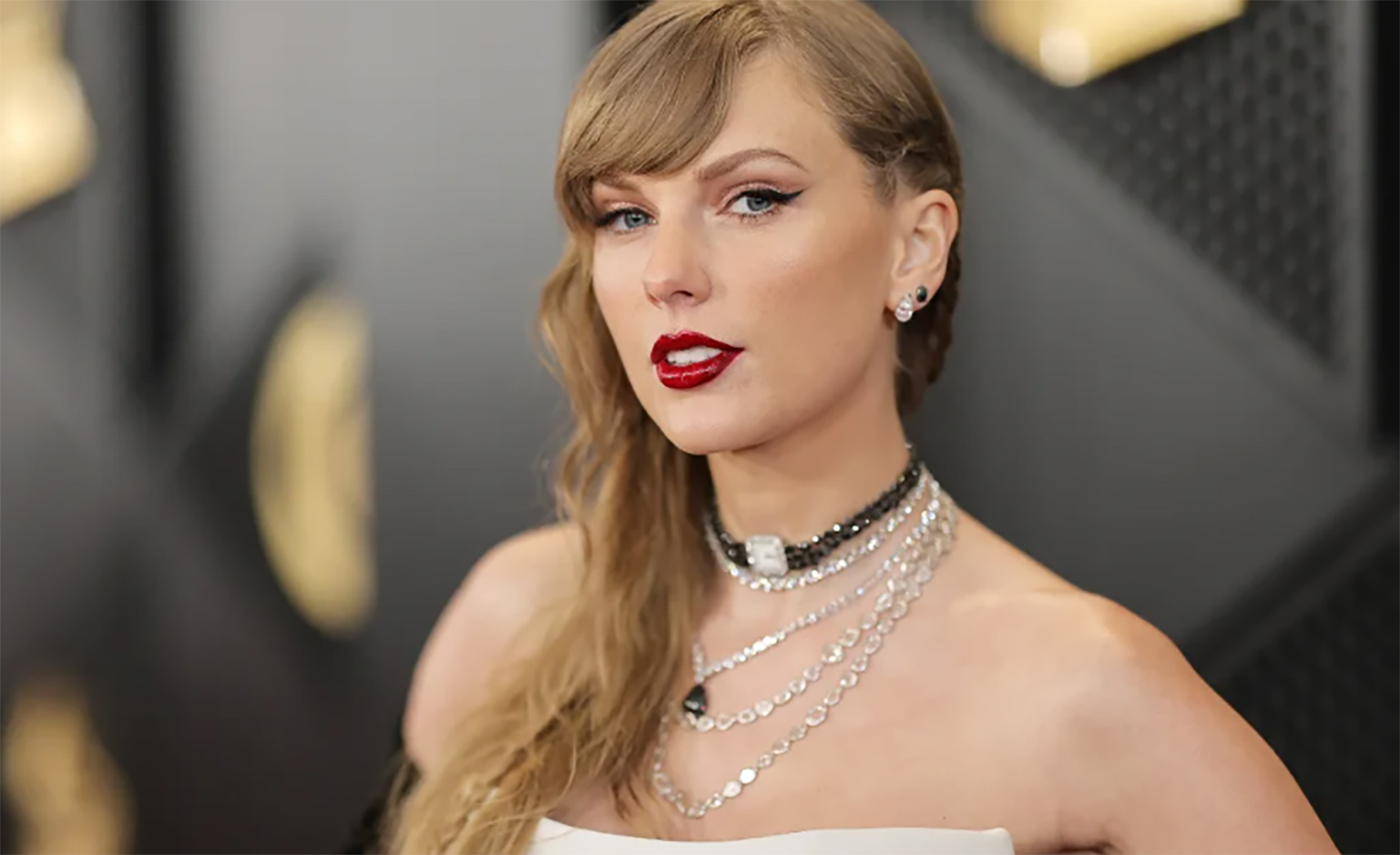 Taylor Swift góp 100 ngàn USD cho gia đình nạn nhân thiệt mạng trong vụ xả súng