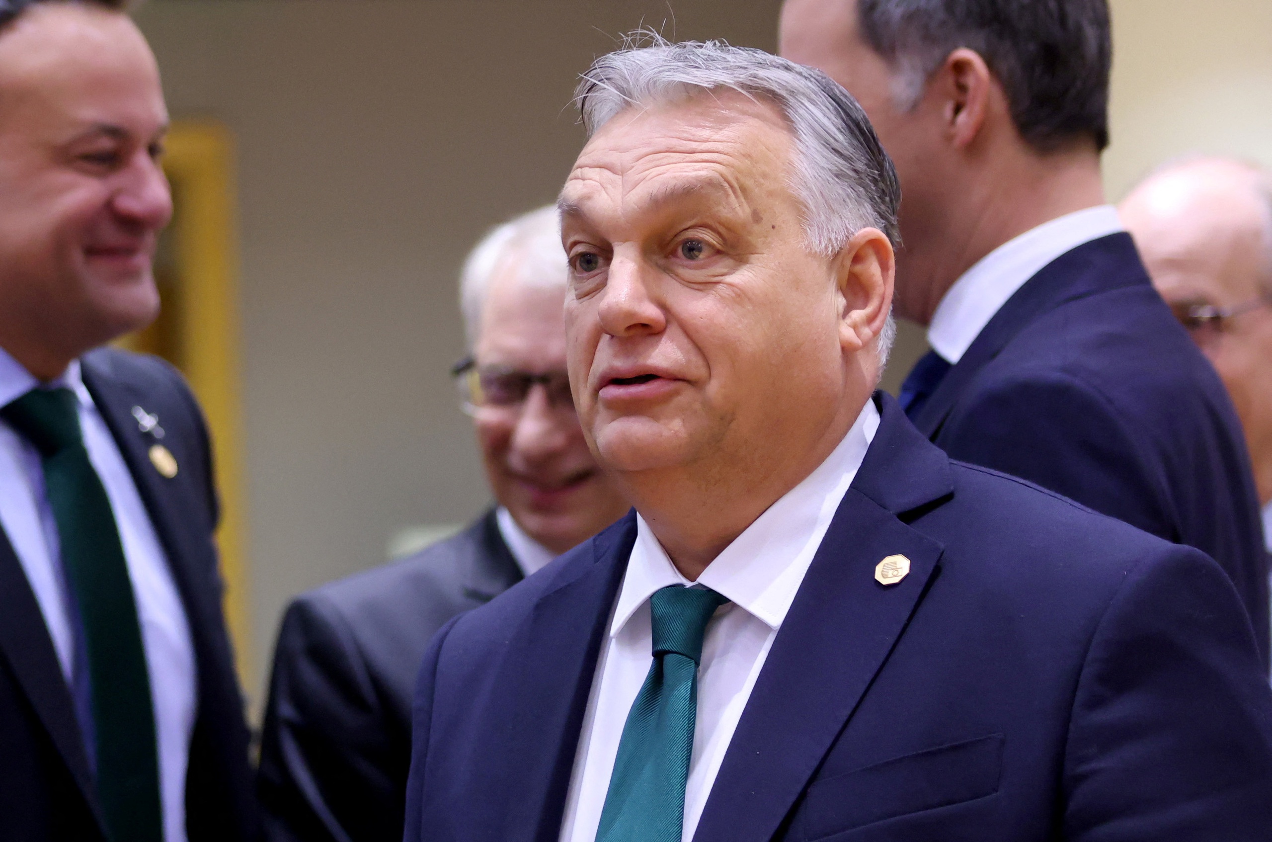 Hungary nhượng bộ trước sức ép, EU nhất trí viện trợ 50 tỉ euro cho Ukraine- Ảnh 1.
