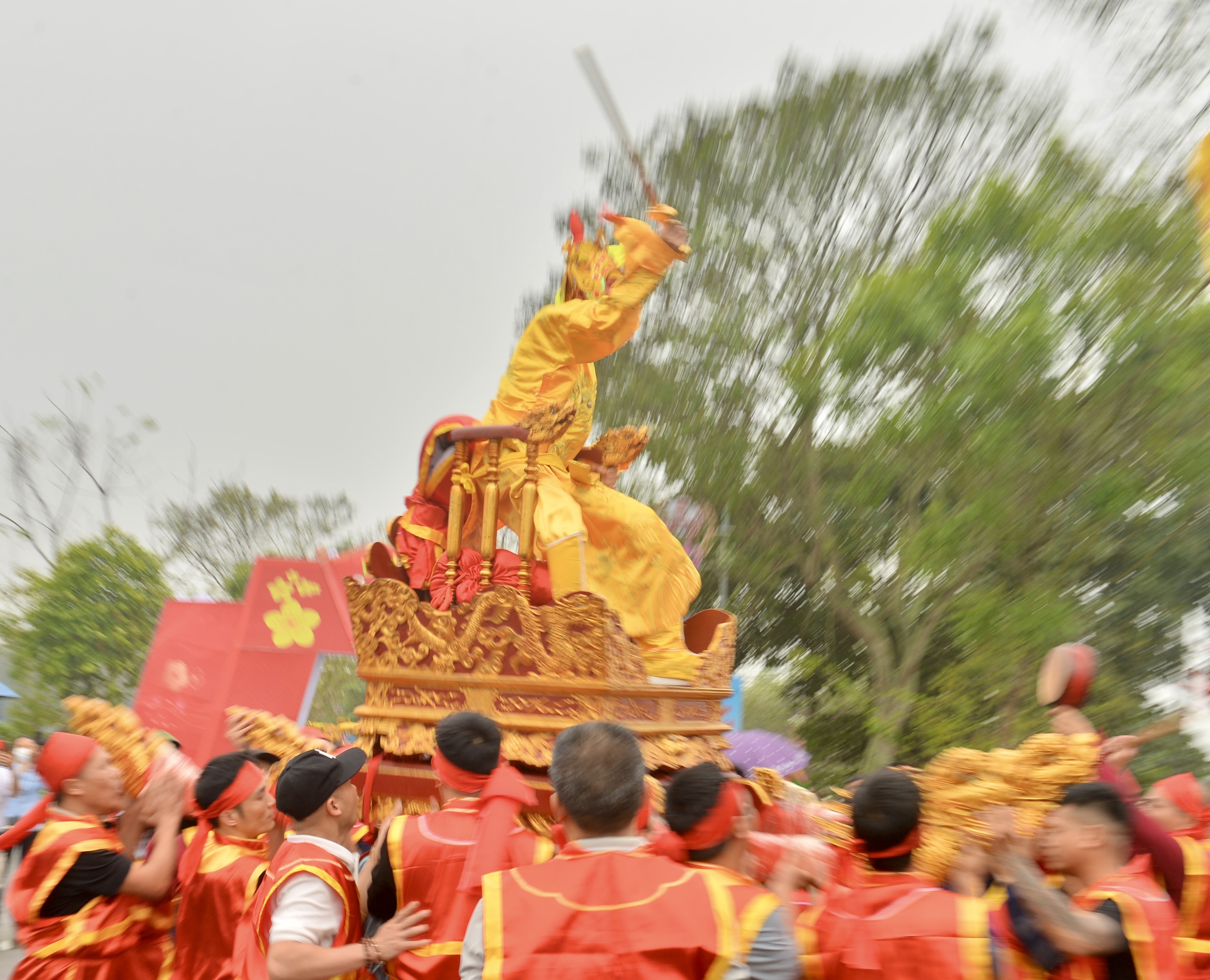 Lễ hội chém bạch kê tinh độc nhất vô nhị ở Hà Nội- Ảnh 13.