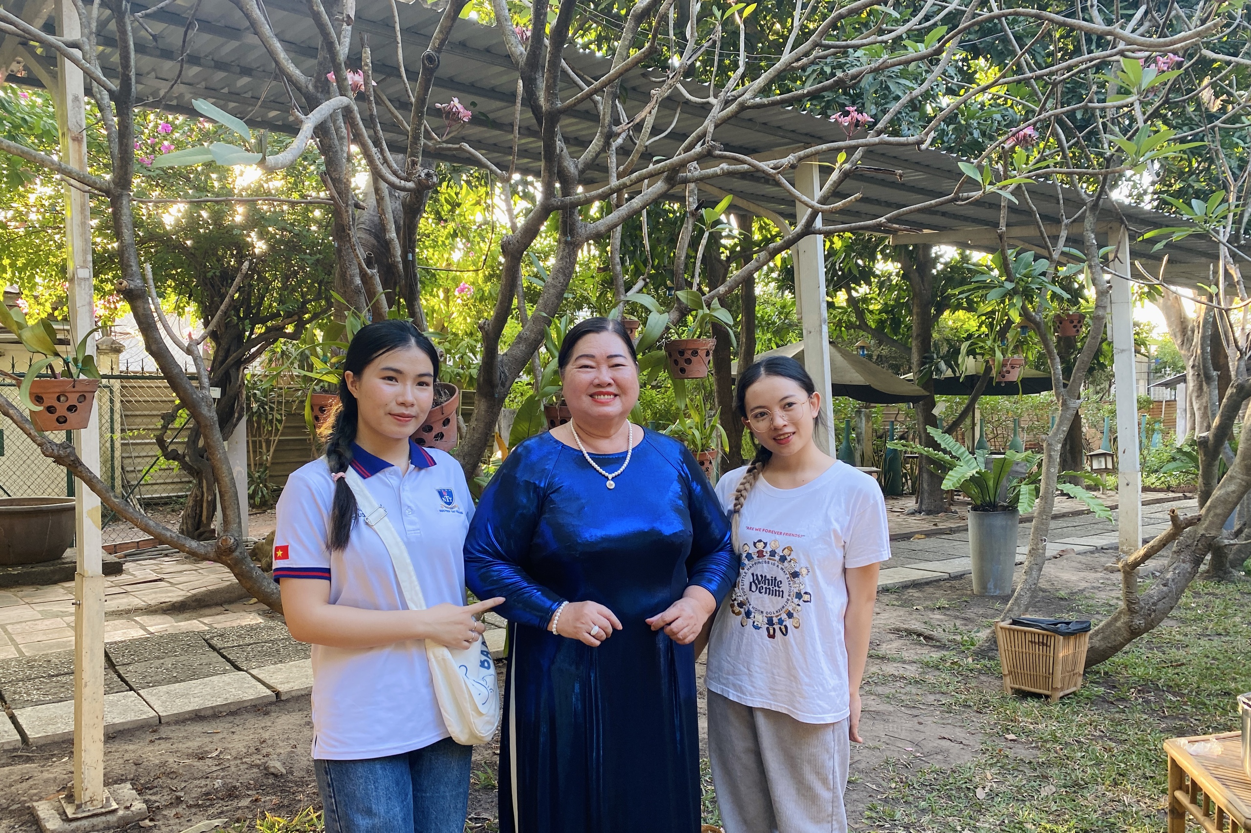 Sinh viên Lào ở nhà gia đình Việt: Khoái món ăn mẹ nuôi nấu và ẩm thực Việt Nam- Ảnh 3.