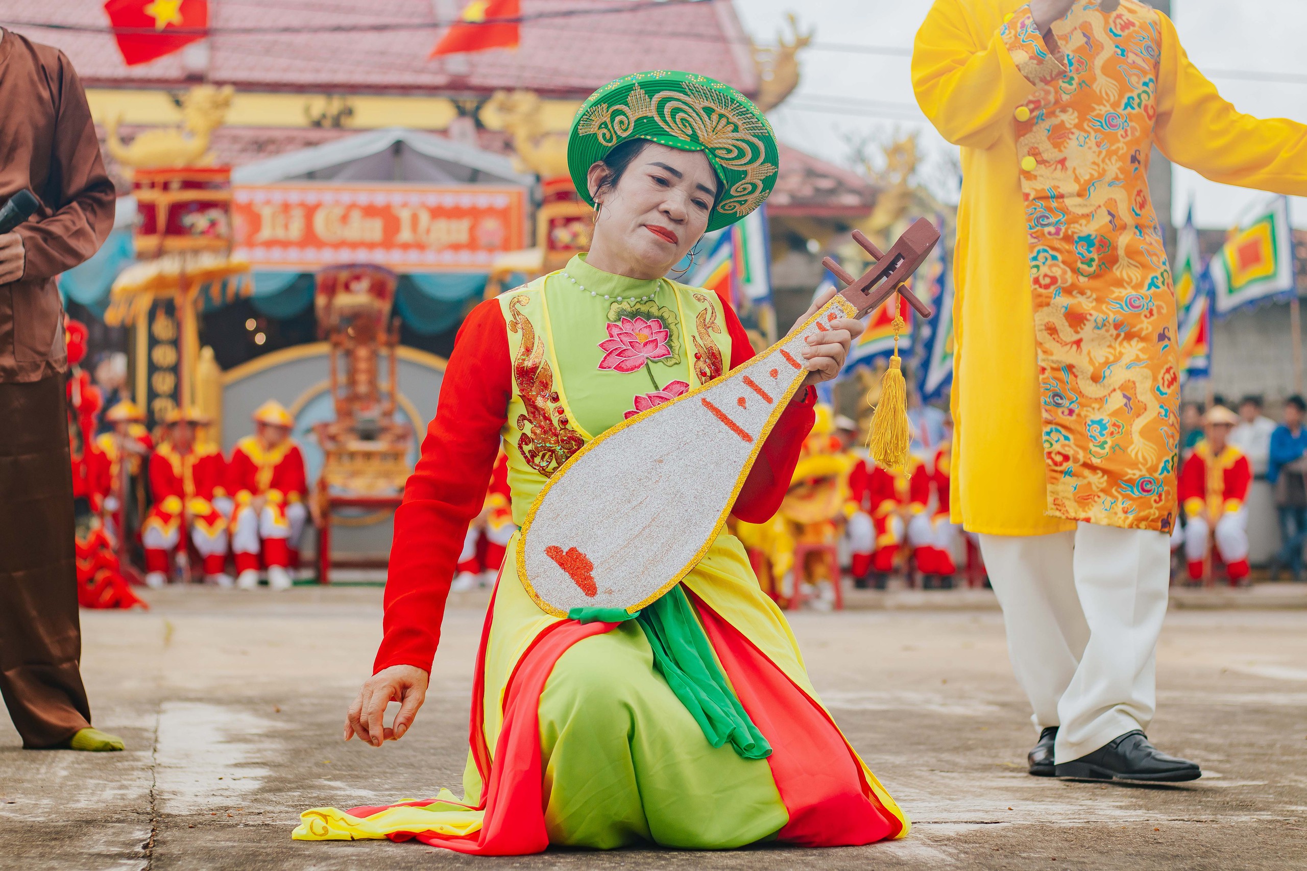 Độc đáo lễ hội cầu ngư tại làng chài gần 400 năm ở Quảng Bình- Ảnh 8.