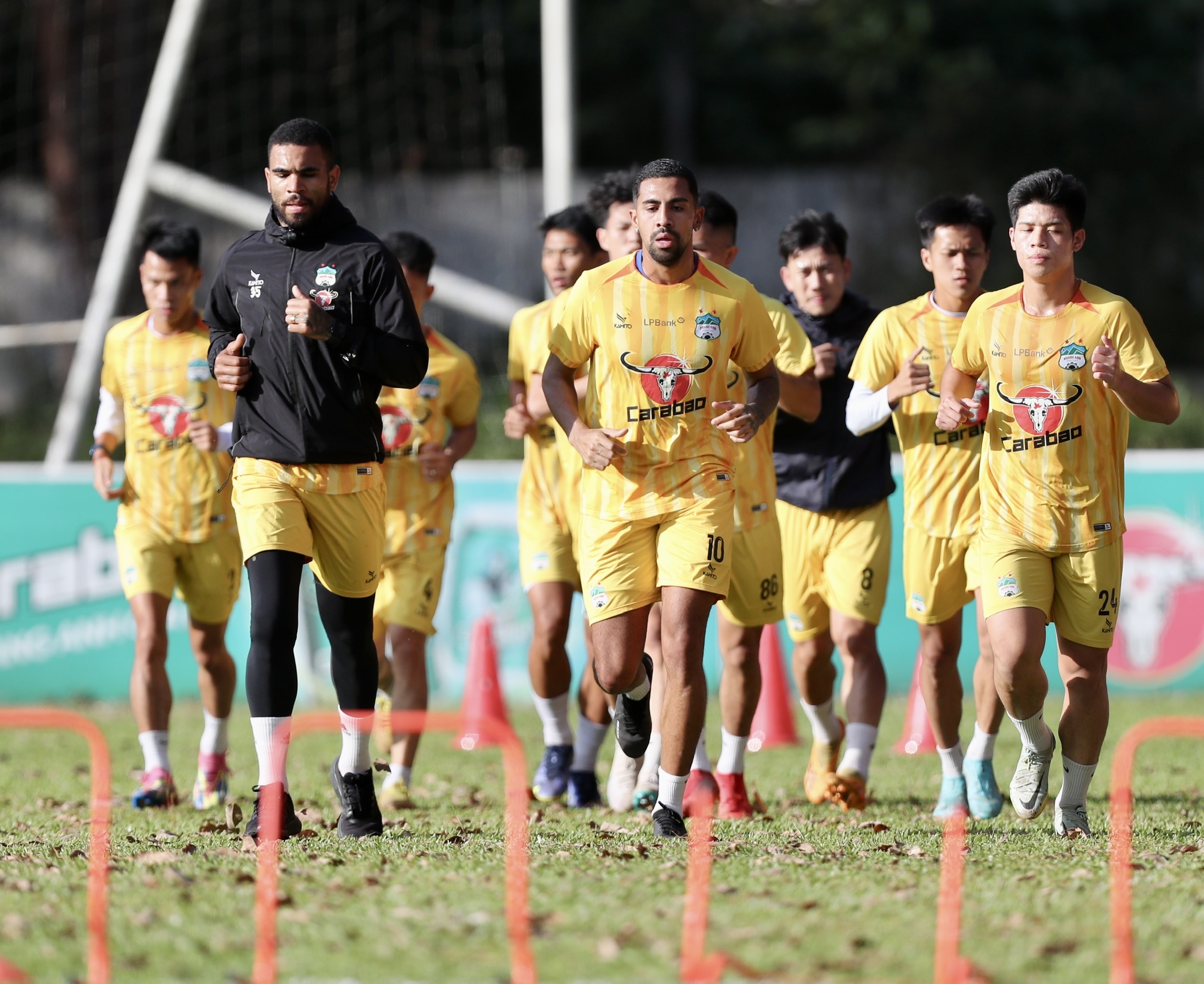 Sau HAGL, ứng cử viên vô địch V-League bất ngờ thanh lý ngoại binh để bổ sung sao Champions League