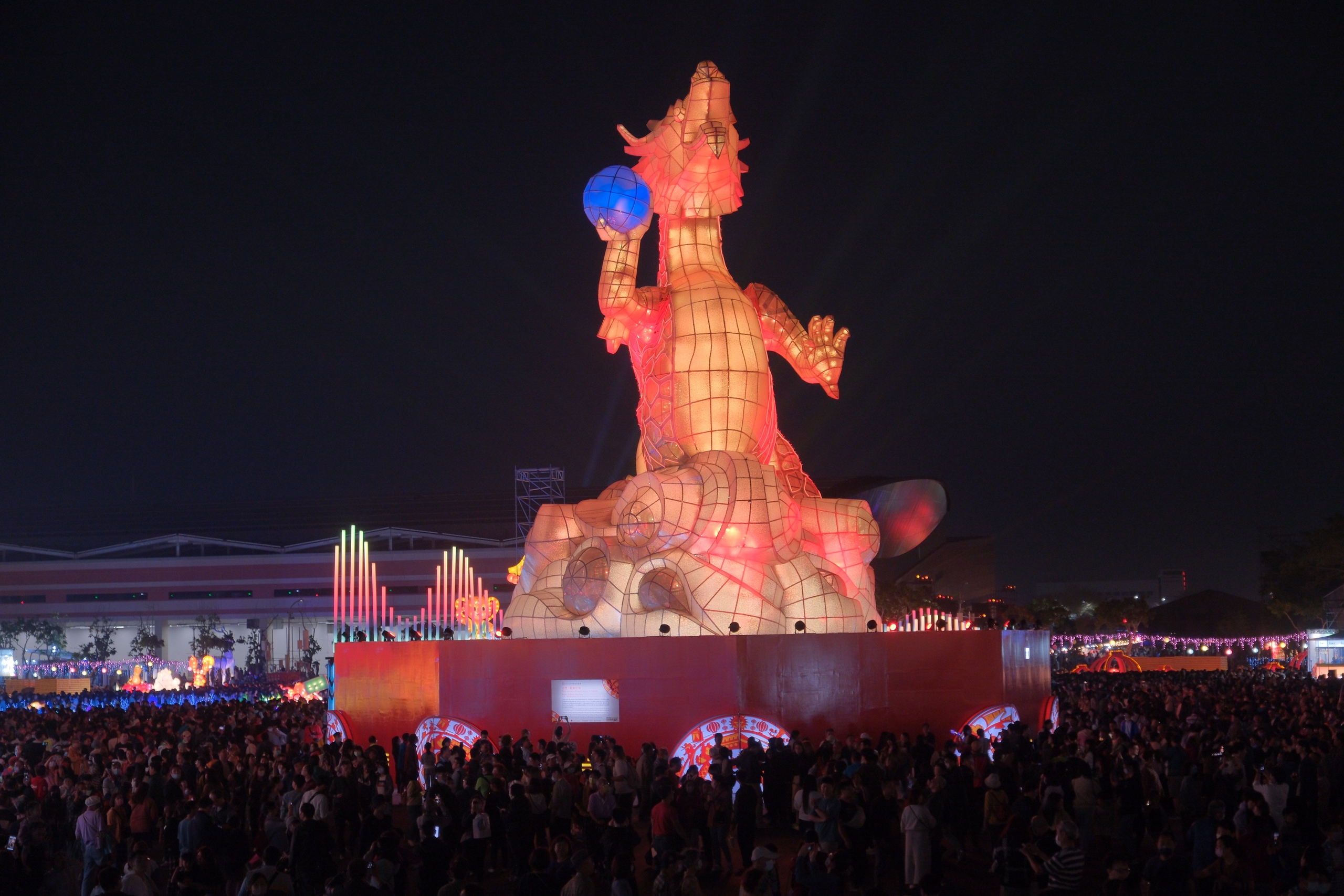 Khám phá một trong những lễ hội thú vị nhất thế giới: 'Bữa tiệc' ánh sáng ấn tượng  - Ảnh 1.