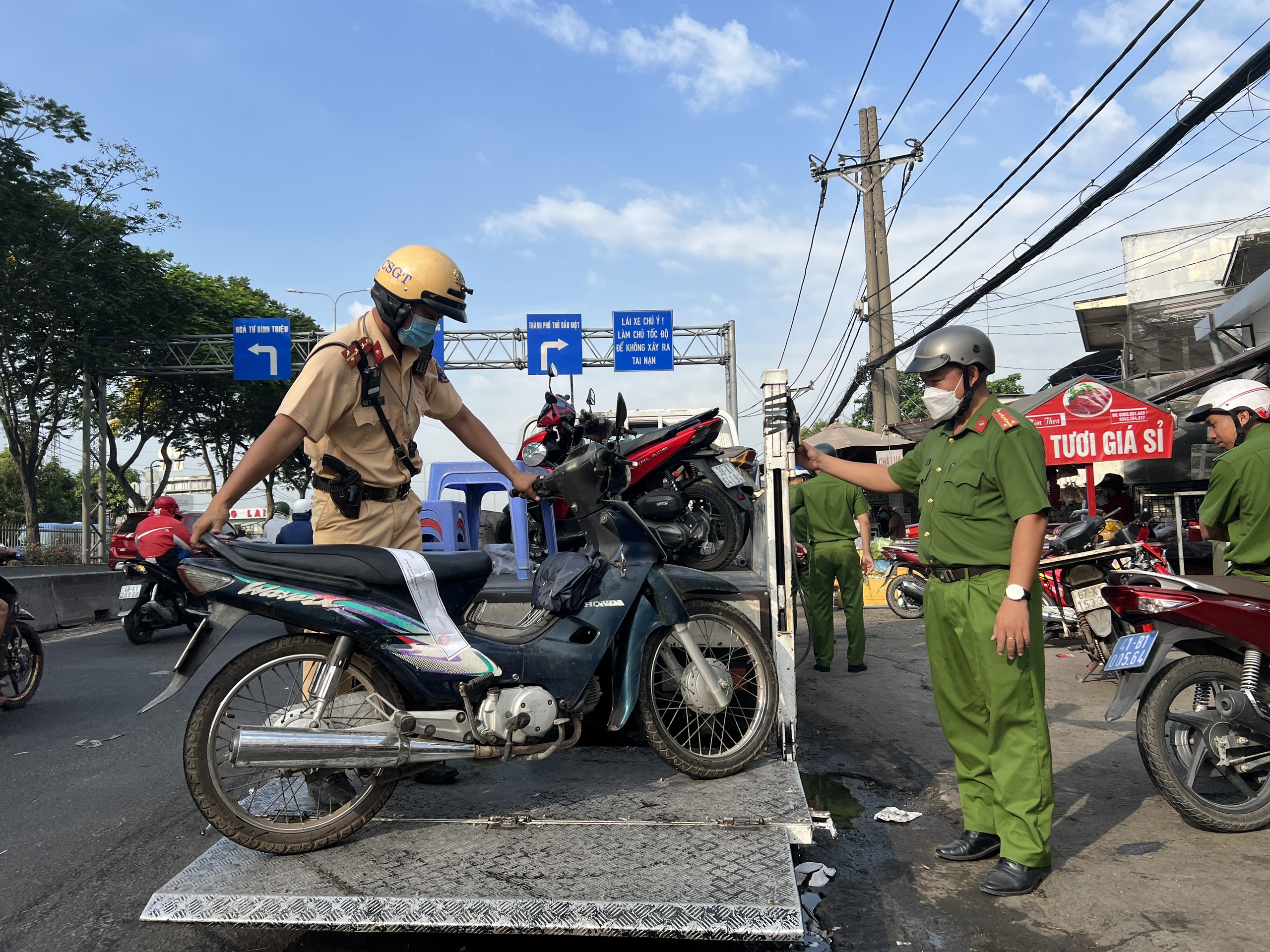 Chạy ngược chiều, còn cự cãi yêu cầu CSGT cung cấp chứng cứ vi phạm- Ảnh 6.