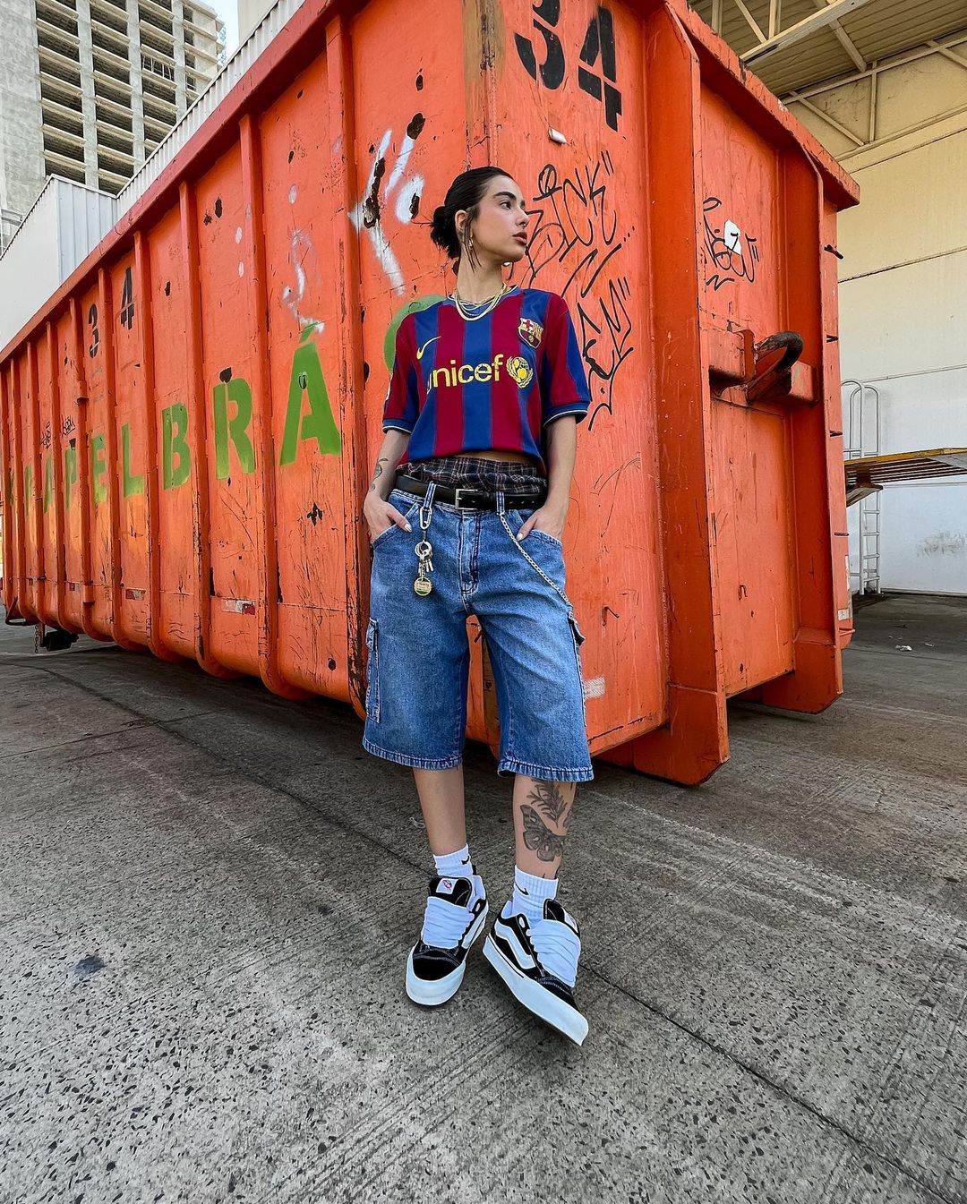 Xu hướng Blokecore tạo nên cơn sốt từ sân cỏ cho đến làng thời trang