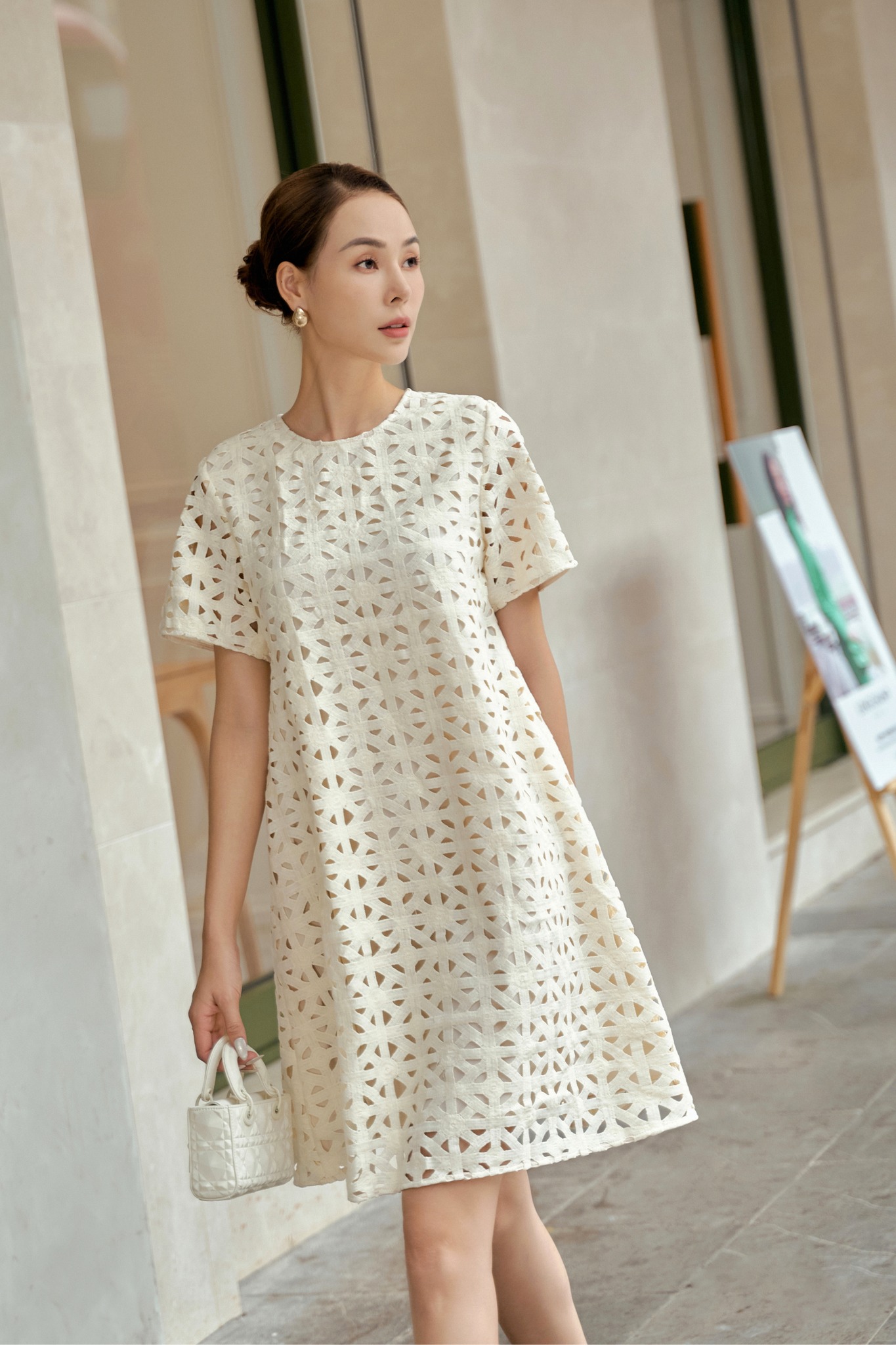D135-Đầm Suông Cotton Tay Phồng – ENDA