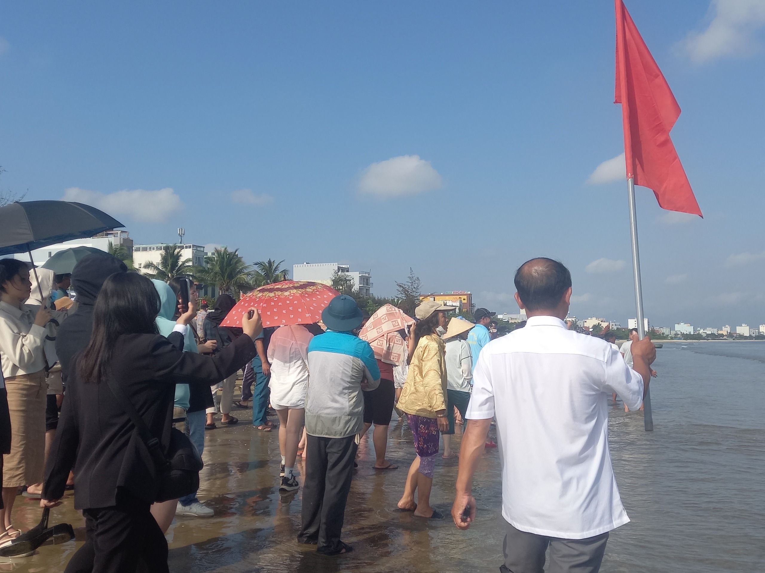 Ngư dân Đà Nẵng tranh tài tại lễ hội cầu ngư truyền thống- Ảnh 13.