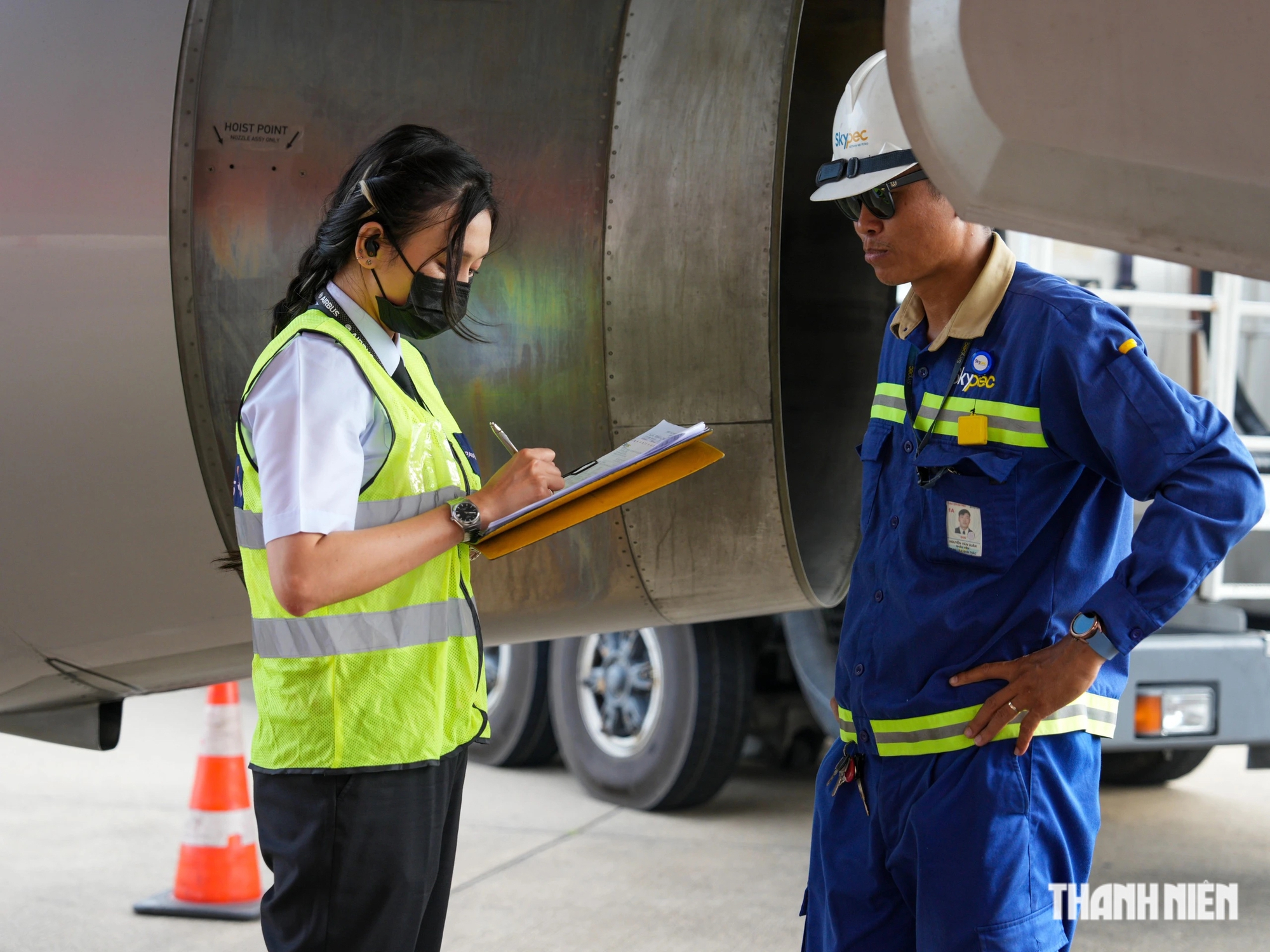 Nữ cơ trưởng hàng không Việt: Bên trong buồng lái cùng ước mơ chinh phục bầu trời- Ảnh 13.