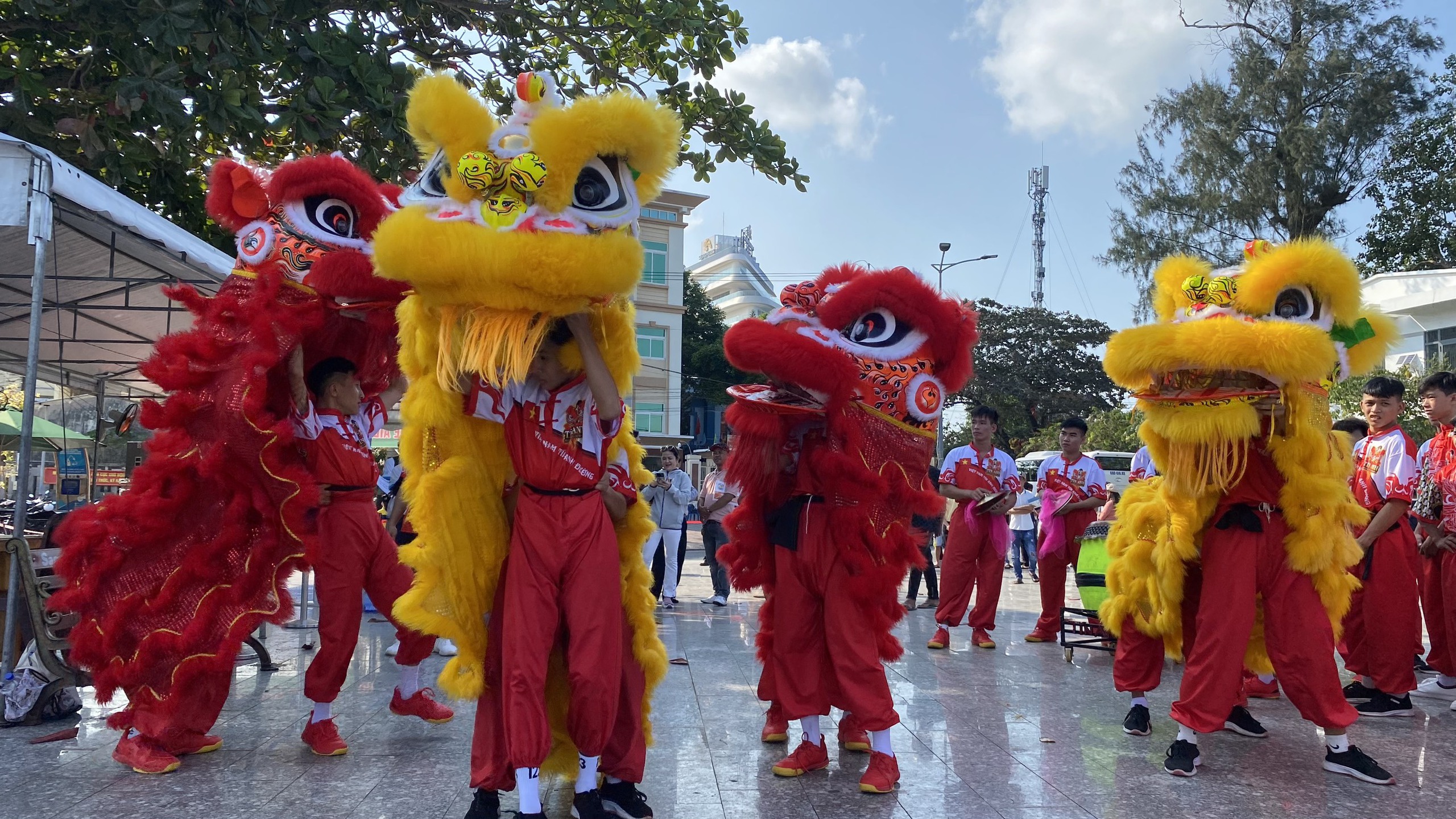 Gần 2.000 khách quốc tế đến Phú Quốc trong ngày 30 tết- Ảnh 6.