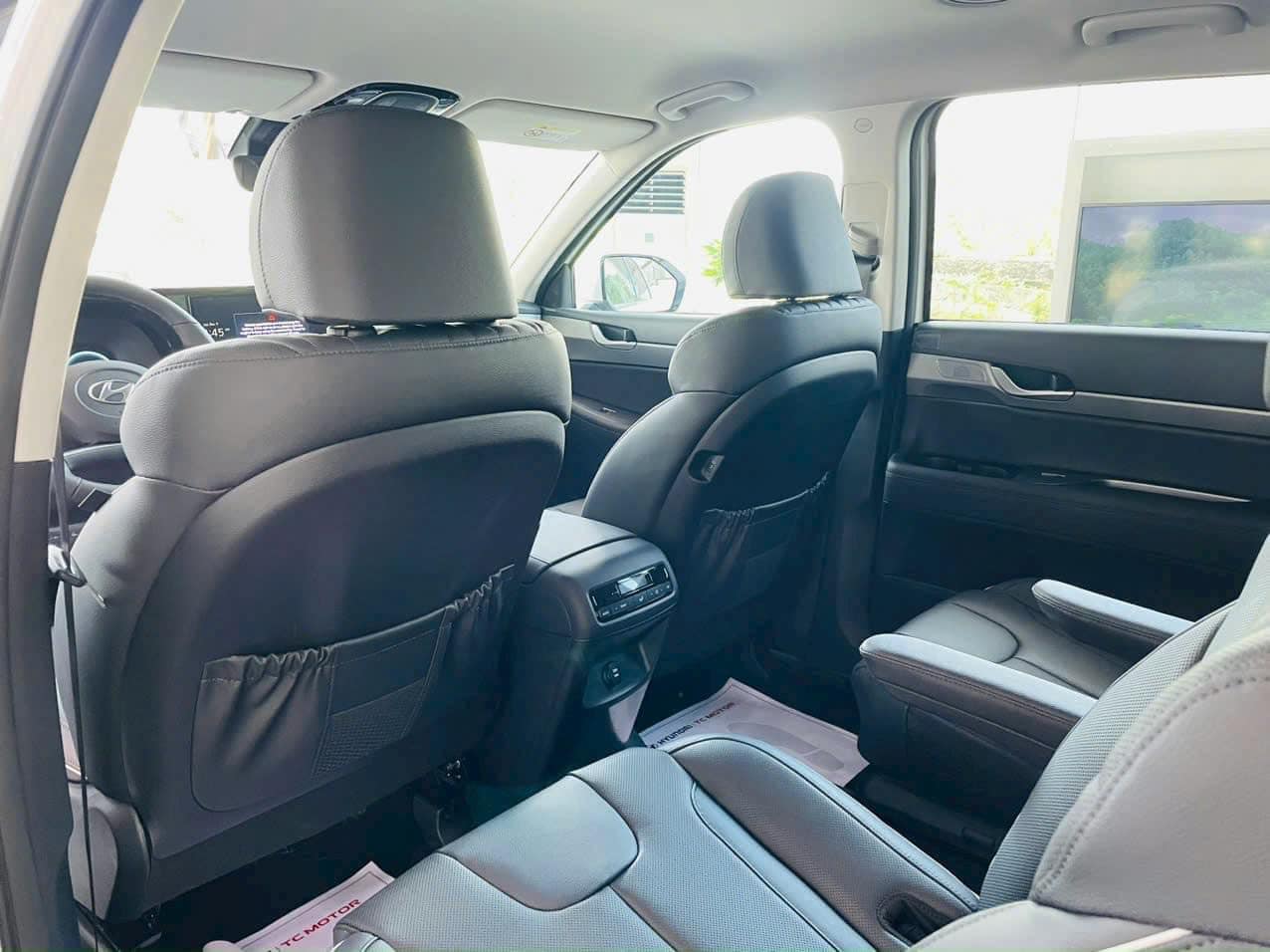SUV 7 chỗ Hyundai Palisade bất ngờ giảm giá 90 triệu đồng tại Việt Nam- Ảnh 2. SUV 7 chỗ Hyundai Palisade bất ngờ giảm giá 90 triệu đồng tại Việt Nam- Ảnh 2.