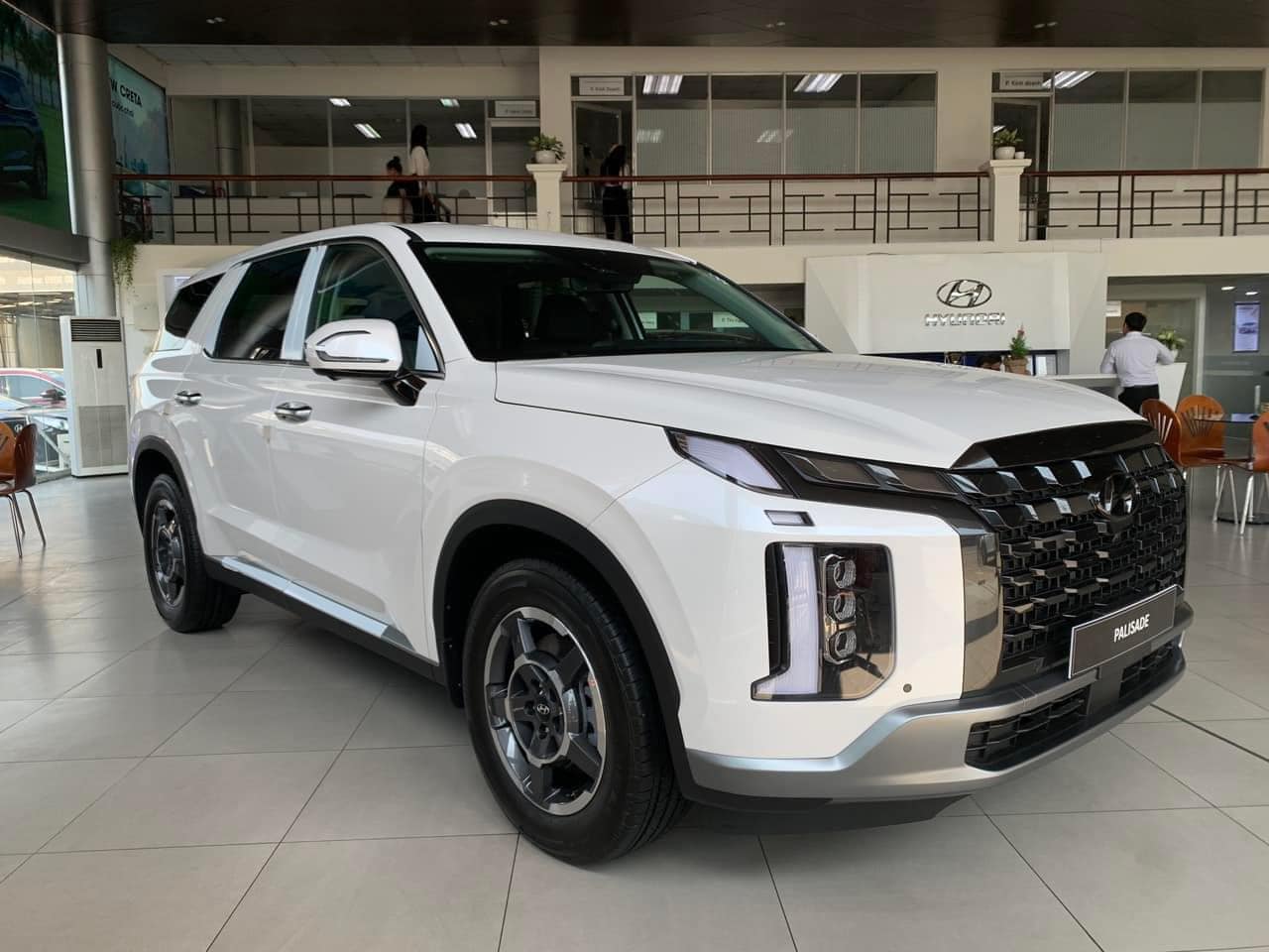 SUV 7 chỗ Hyundai Palisade bất ngờ giảm giá 90 triệu đồng tại Việt Nam- Ảnh 1. SUV 7 chỗ Hyundai Palisade bất ngờ giảm giá 90 triệu đồng tại Việt Nam- Ảnh 1.