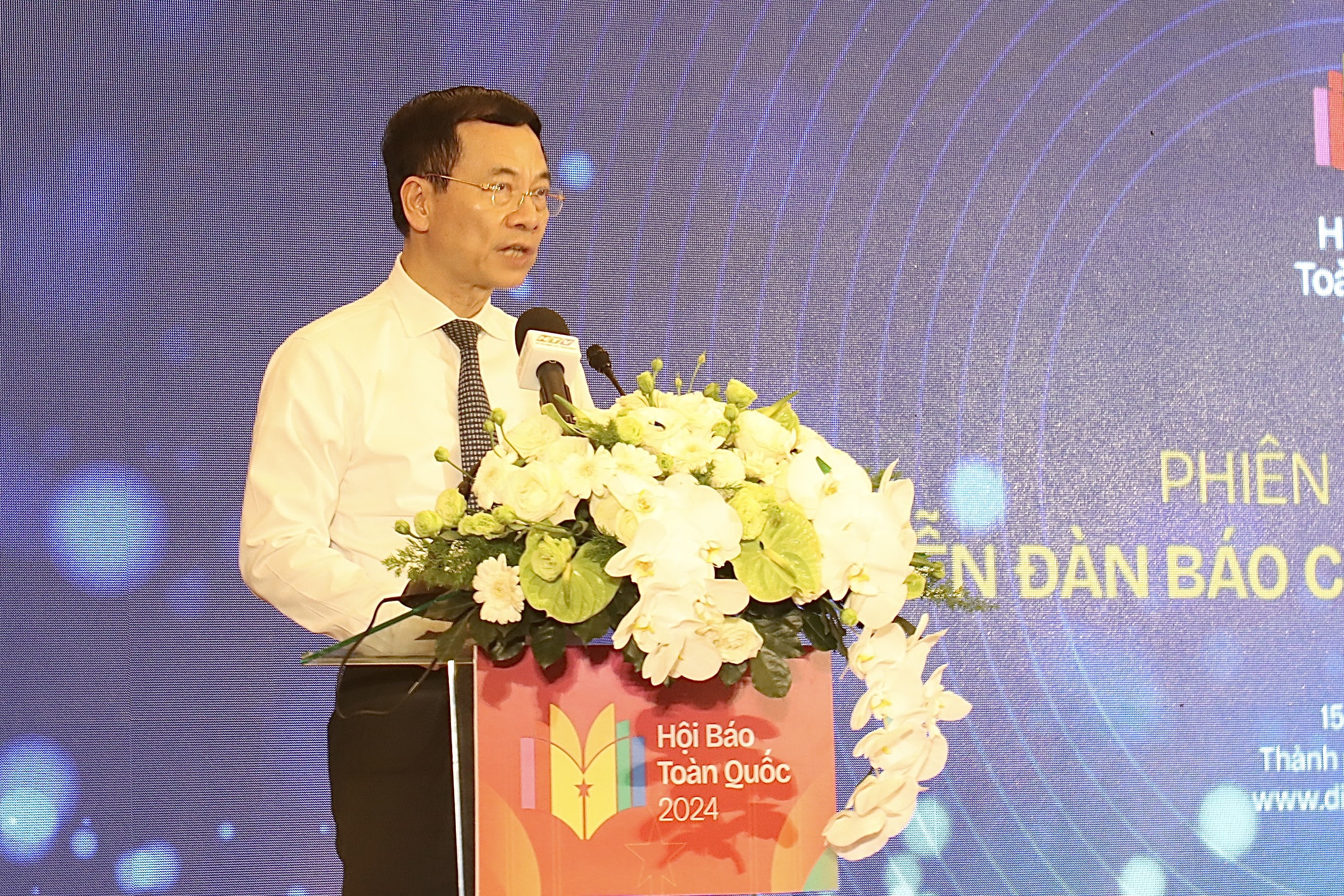 Chủ tịch Phan Văn Mãi nêu các điểm nghẽn chiến lược cần báo chí vào cuộc- Ảnh 3.