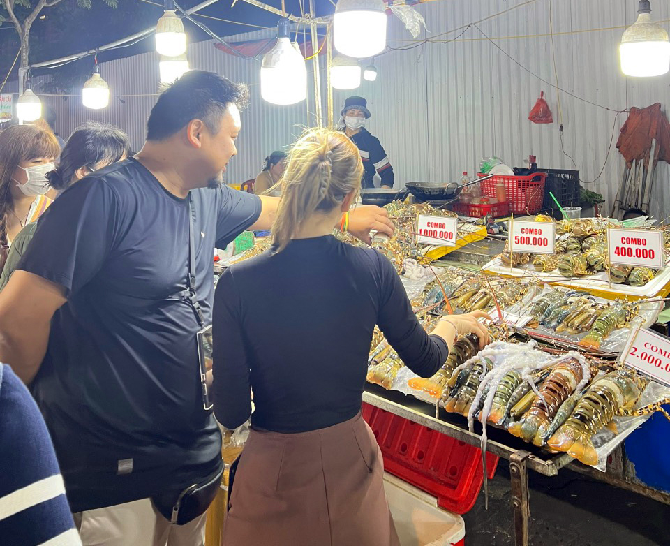 Thiên đường ẩm thực đường phố ở chợ đêm Sơn Trà- Ảnh 4.