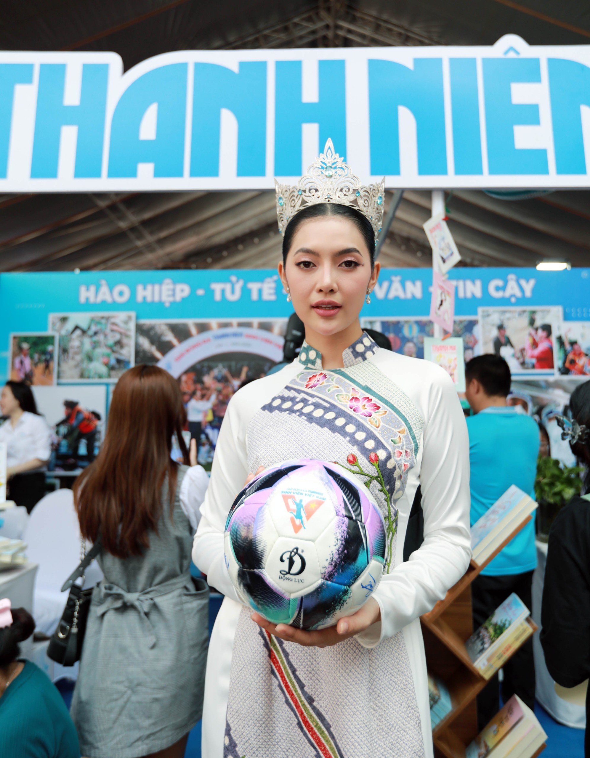 Hoa hậu, Á hậu Đại dương Việt Nam khoe sắc tại Hội Báo toàn quốc 2024- Ảnh 4.