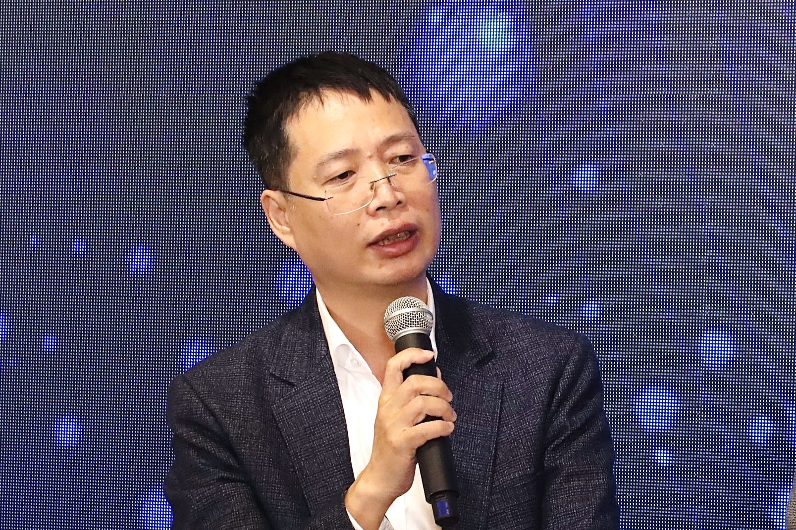 Nhà báo Trần Việt Hưng: Đầu tư công nghệ, đầu tư tương lai- Ảnh 1.