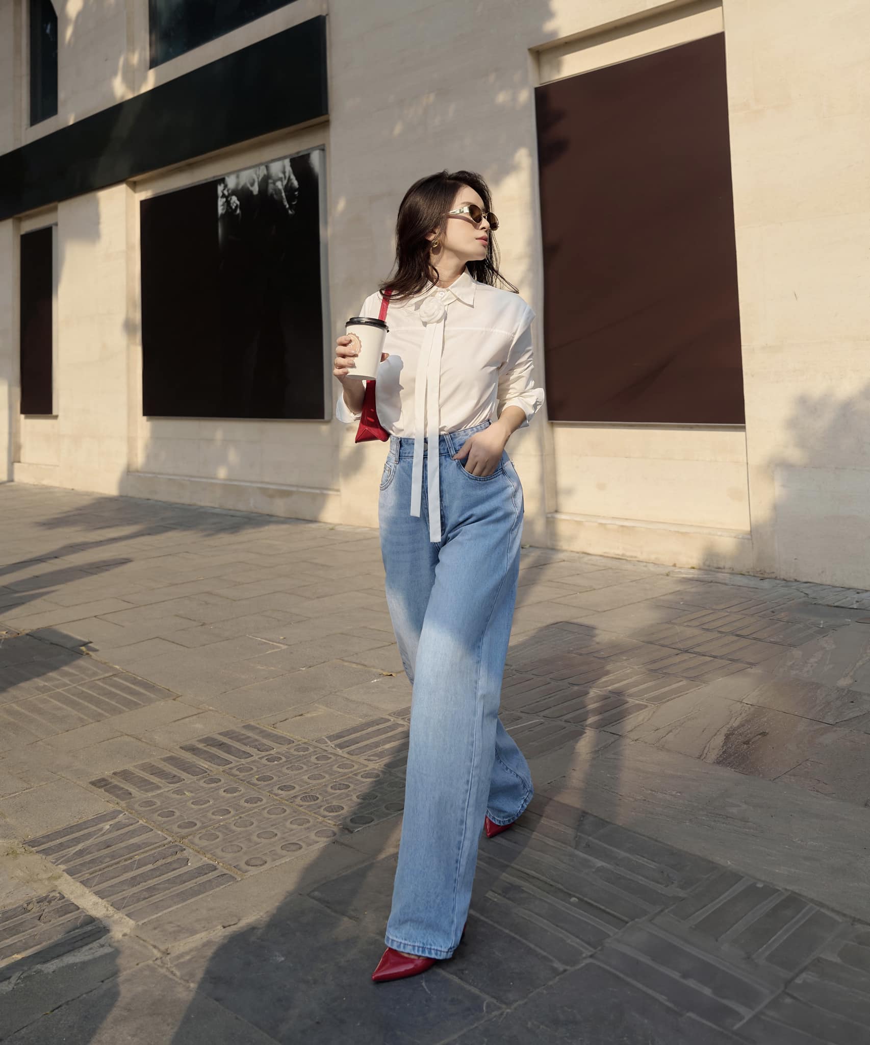 Công sở vào hè cùng sơ mi, jeans và quần ống rộng- Ảnh 6.