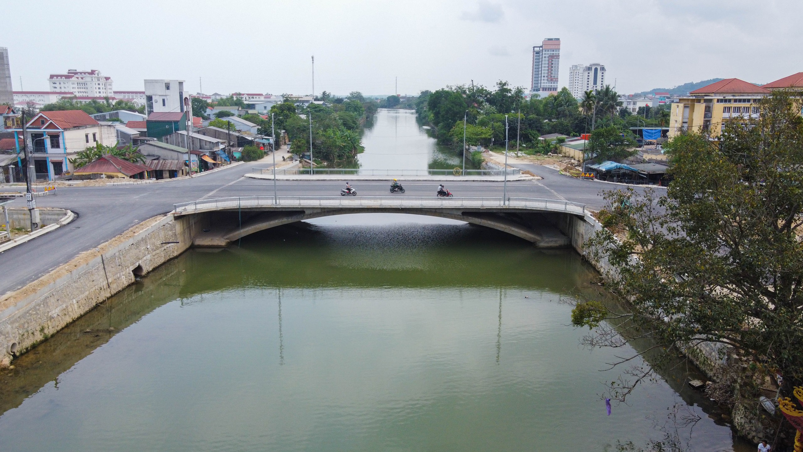 Thừa Thiên - Huế: Cầu 'đội vốn' gần 70 tỉ đồng thông xe sau 6 năm- Ảnh 7.