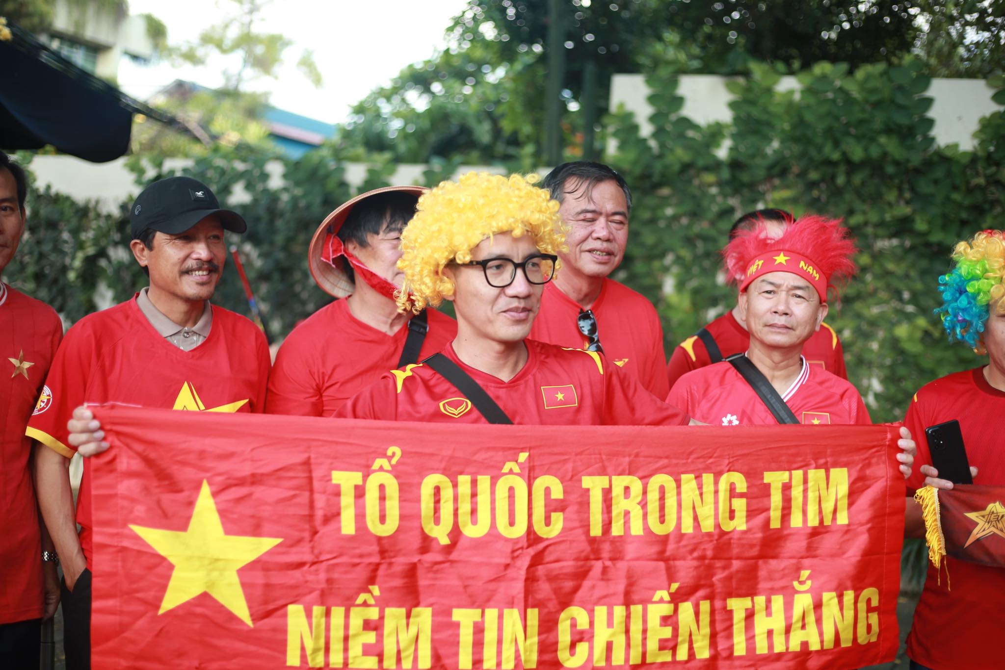 Những CĐV Việt Nam sẵn sàng bước vào 
