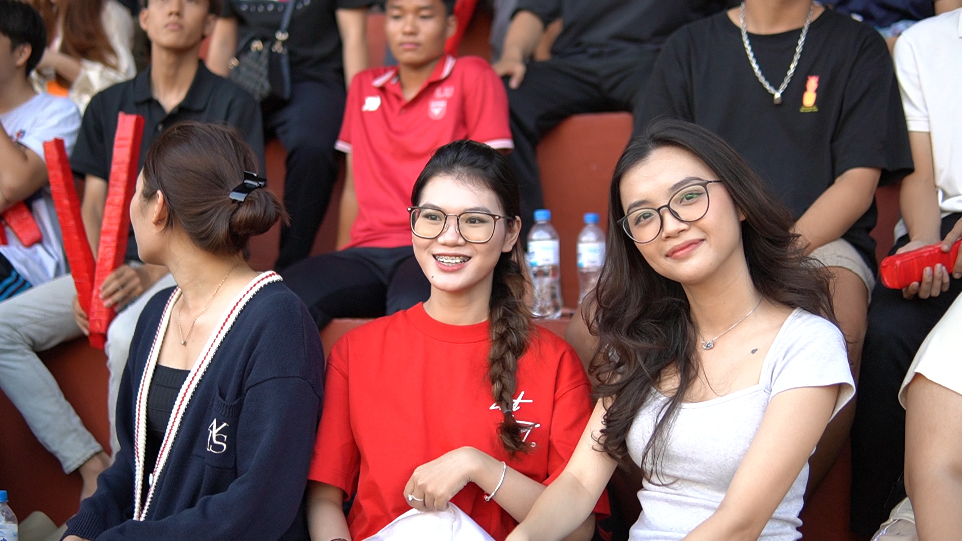 Cặp đôi trai xinh gái đẹp của ĐH Văn Lang: 'Bạn trai vào chung kết, em ...
