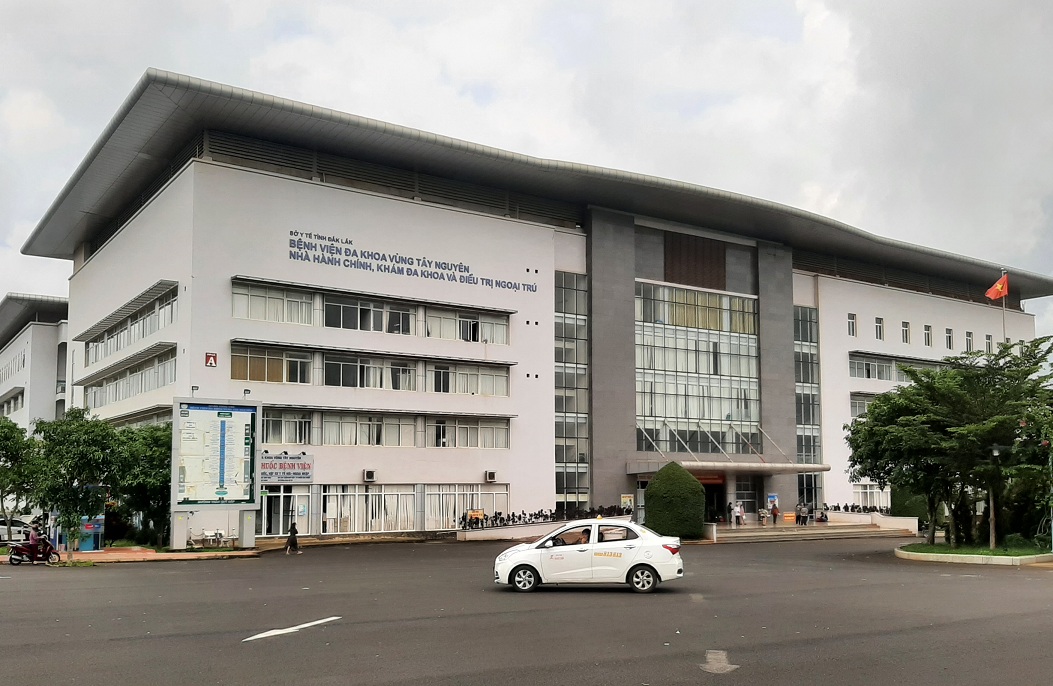 Bổ nhiệm tân giám đốc bệnh viện lớn nhất Tây nguyên- Ảnh 2. Bổ nhiệm tân giám đốc bệnh viện lớn nhất Tây nguyên- Ảnh 2.