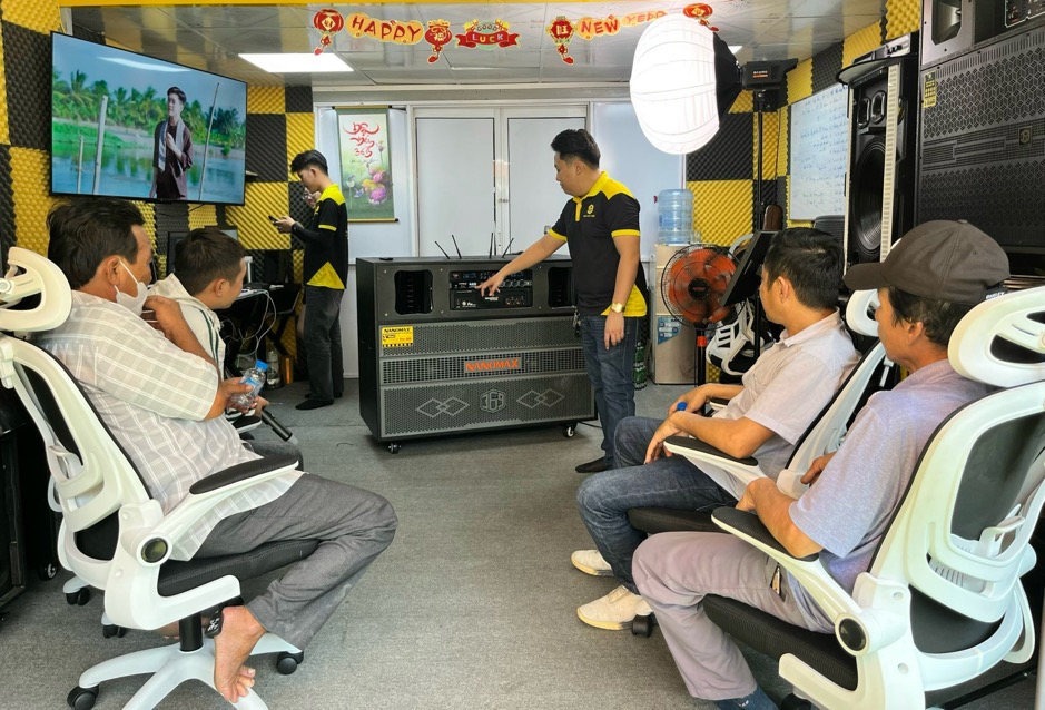Lê Hoàng Thanh Huy - CEO Điện Máy 369: người đưa loa kéo giá rẻ về phố- Ảnh 3.