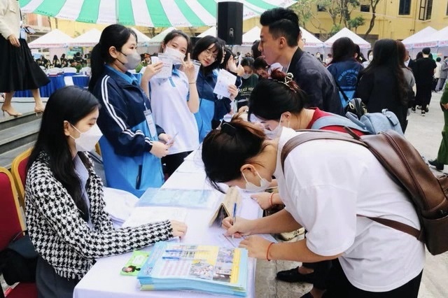 Làm thêm không quá 20 giờ/tuần, học sinh, sinh viên nói gì?- Ảnh 3.