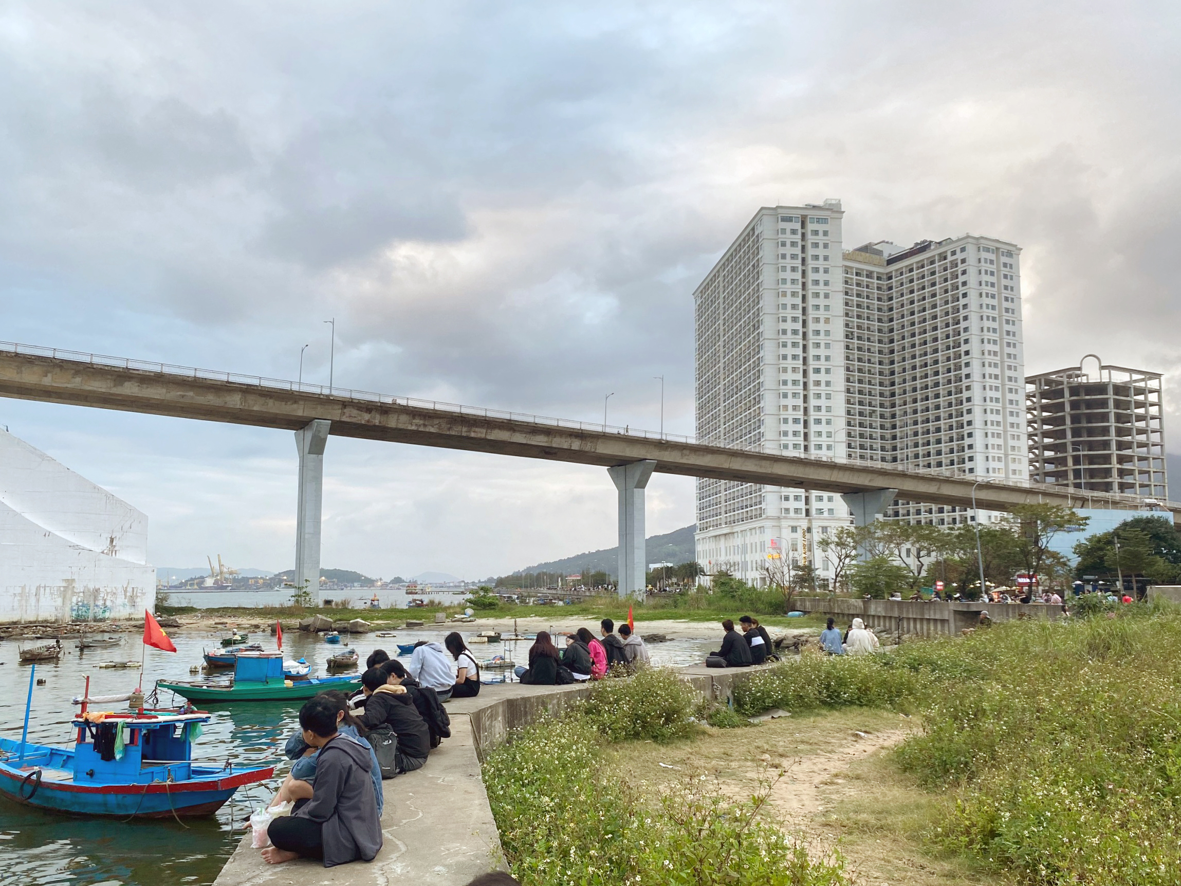 Bình yên bên bờ sông Hàn - nơi tạo ra những bức ảnh 'triệu like'- Ảnh 8.