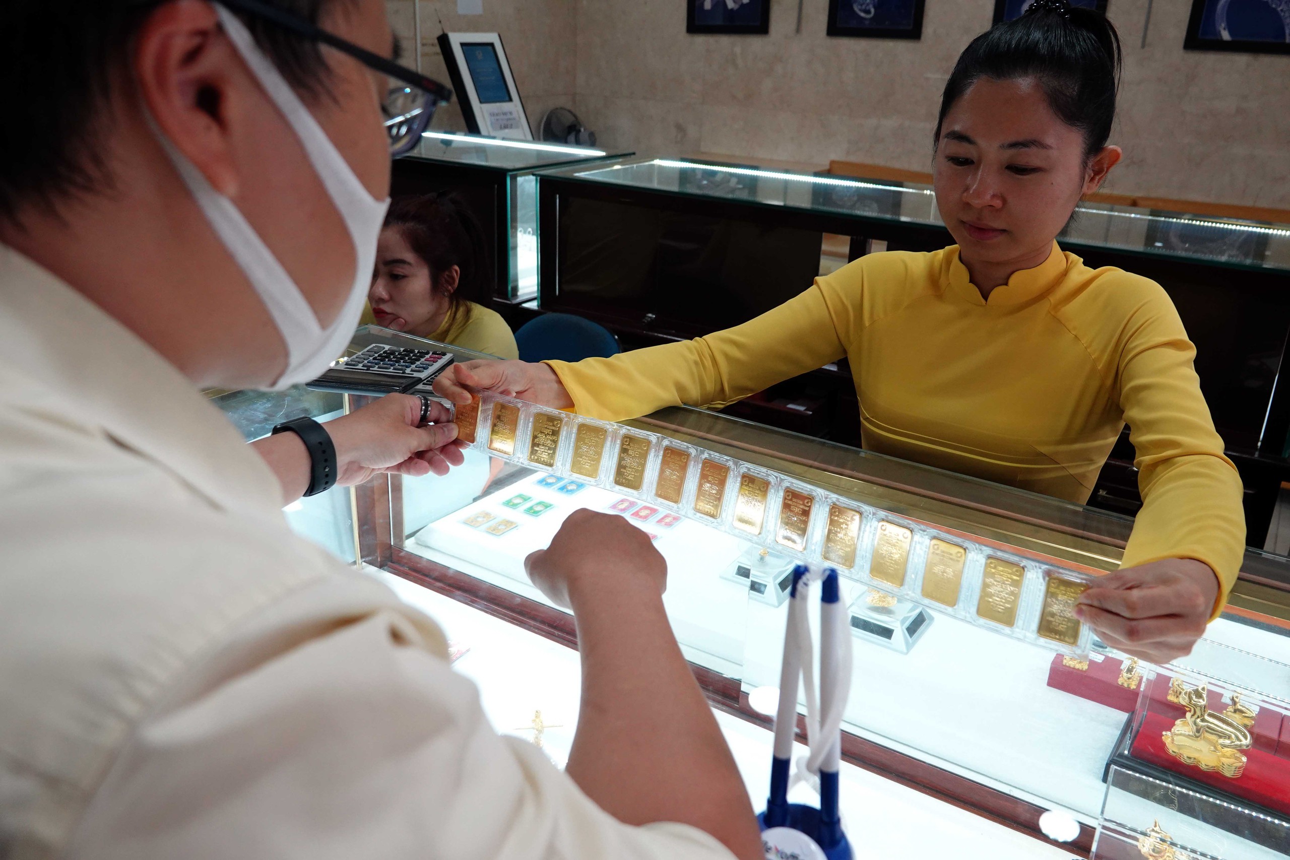 Giá vàng hôm nay 3.3.2025: Tăng nửa triệu đồng mỗi lượng - Ảnh 1.