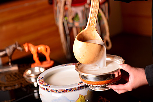 Nền ẩm thực độc đáo của Mông Cổ chắc chắn làm du khách nhớ mãi không quên- Ảnh 3.