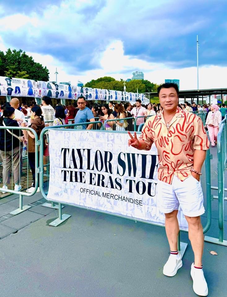Lý Hùng, Đỗ Mỹ Linh hào hứng xem show Taylor Swift tại Singapore - Ảnh 1.