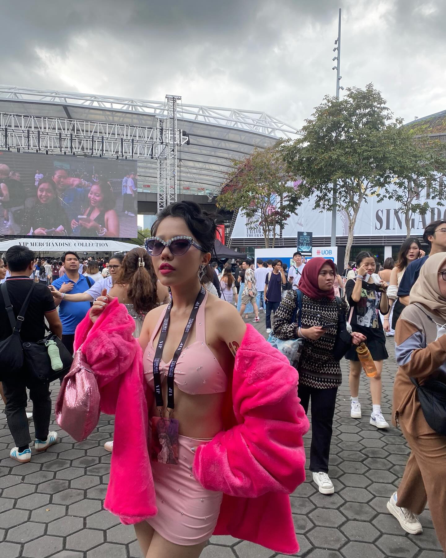 Lý Hùng, Đỗ Mỹ Linh hào hứng xem show Taylor Swift tại Singapore - Ảnh 4. Lý Hùng, Đỗ Mỹ Linh hào hứng xem show Taylor Swift tại Singapore - Ảnh 4.