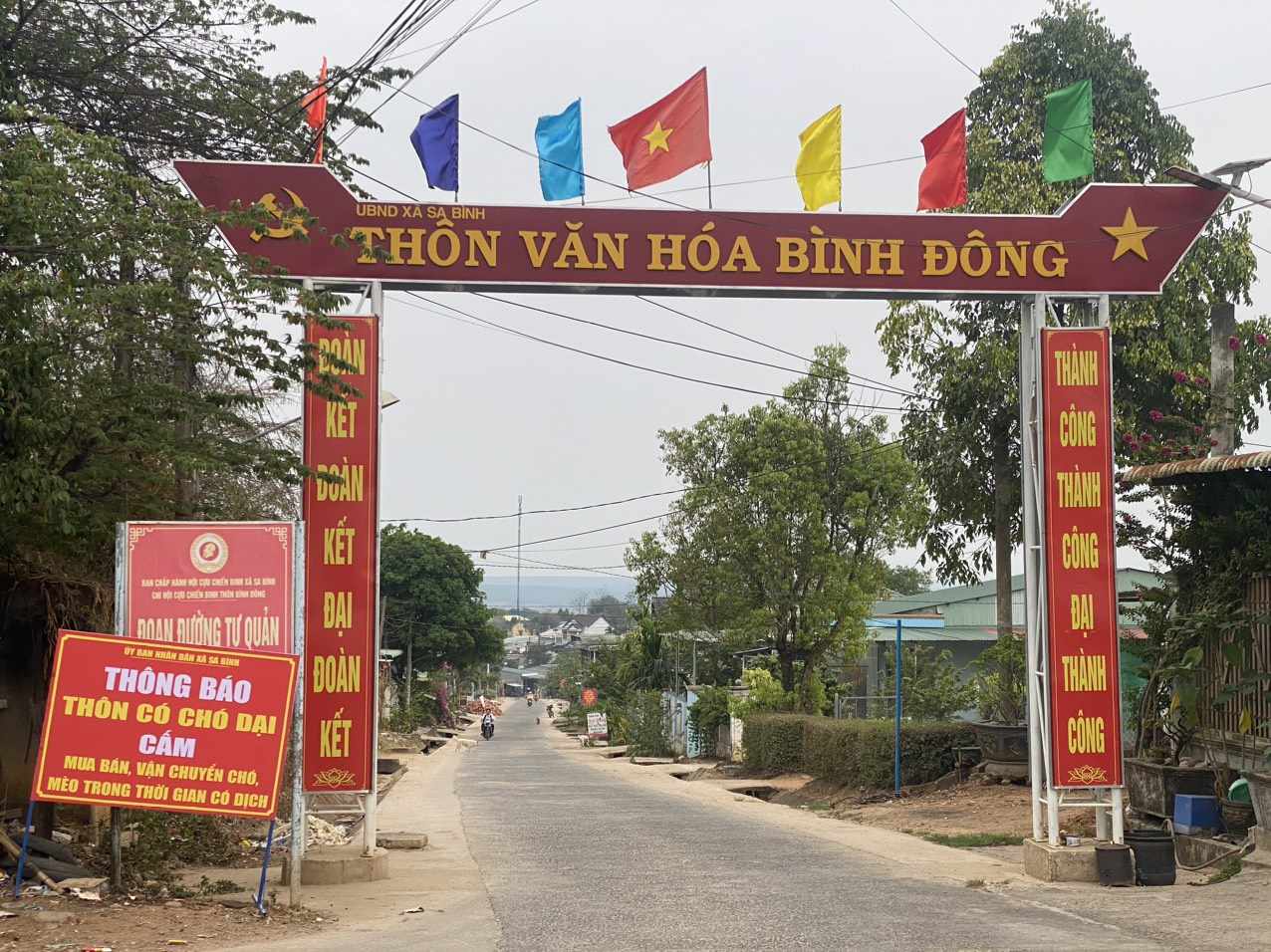 Kon Tum chi hỗ trợ 28.000 liều vắc xin tiêm phòng bệnh dại cho chó, mèo- Ảnh 1. Kon Tum chi hỗ trợ 28.000 liều vắc xin tiêm phòng bệnh dại cho chó, mèo- Ảnh 1.