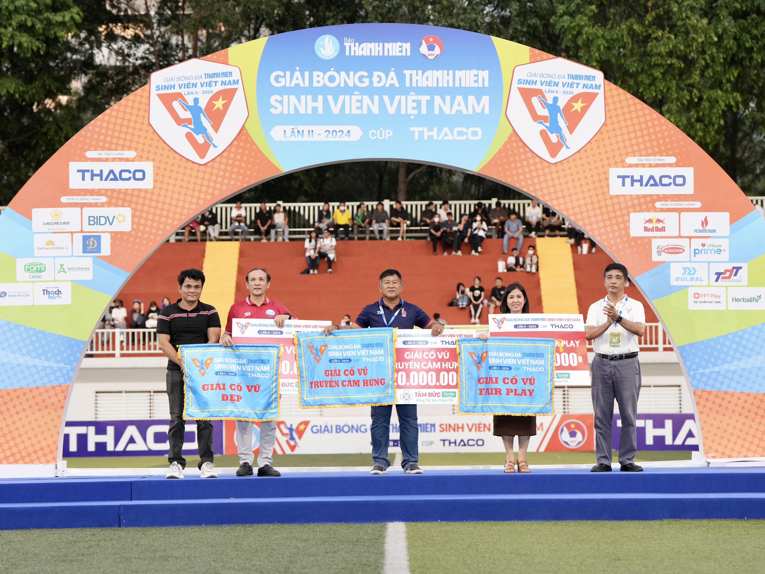 Nhìn lại hành trình giải bóng đá Thanh Niên sinh viên Việt Nam mùa 2: Những dấu ấn đẹp- Ảnh 13.