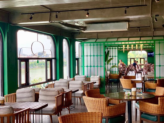 Cà phê rooftop 'xịn' ở Hà Nội cực chill, điểm hẹn 'bí mật' của giới trẻ- Ảnh 5.