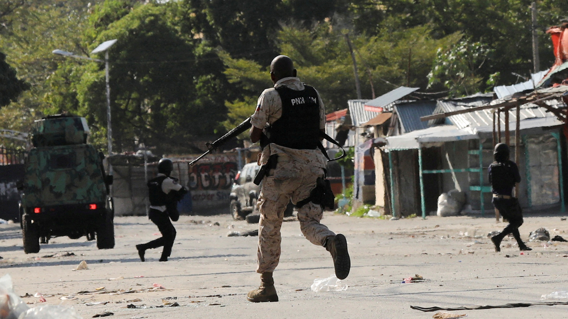 Trùm tội phạm muốn chiếm chính quyền, Haiti ban bố tình trạng khẩn cấp- Ảnh 1.