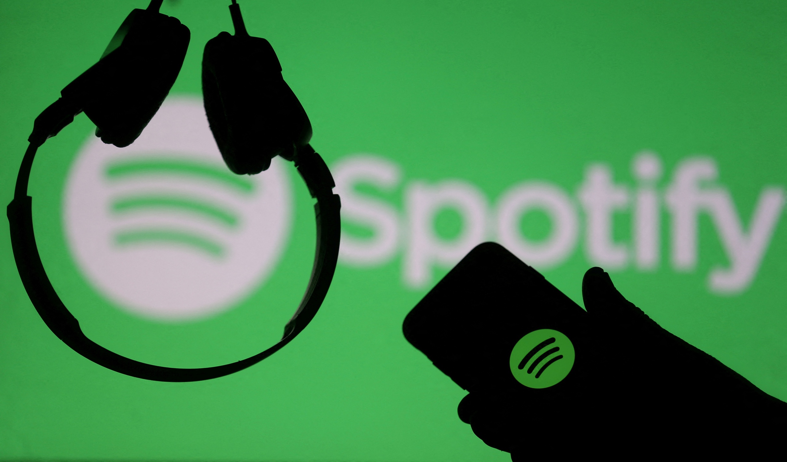 EU phạt Apple 2 tỉ USD vì hành vi độc quyền với Spotify- Ảnh 1.