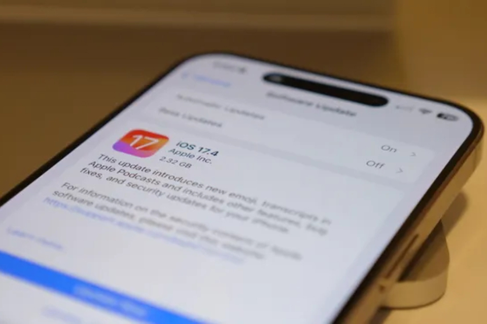 Apple chính thức phát hành iOS 17.4 với nhiều cải tiến- Ảnh 1. Apple chính thức phát hành iOS 17.4 với nhiều cải tiến- Ảnh 1.