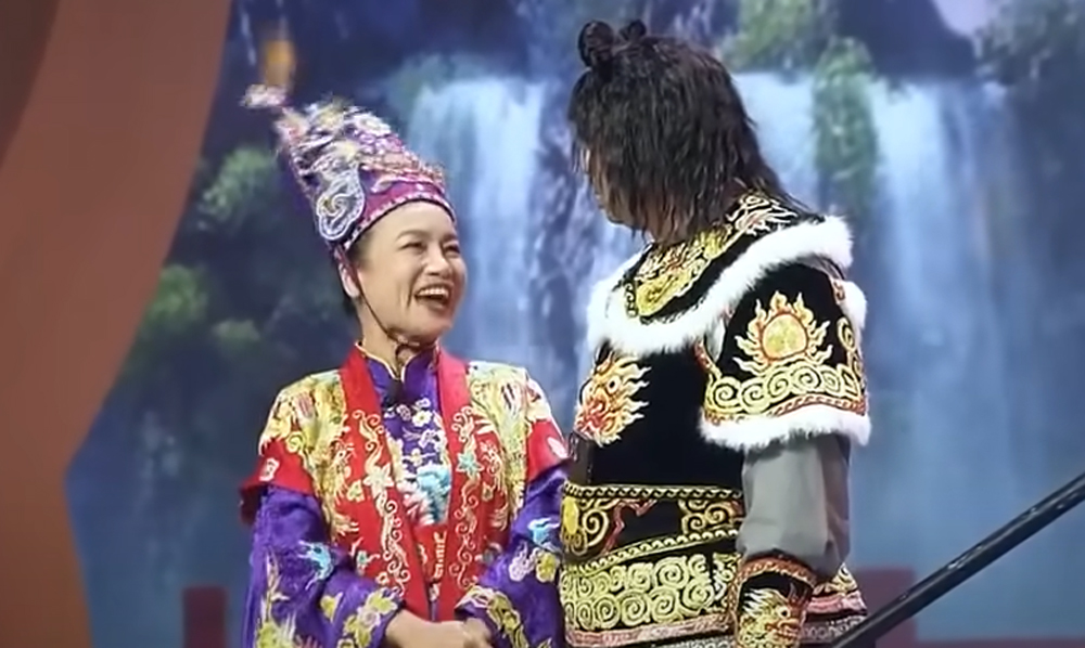 'Theatre' Tu Oanh: I'm confused whether I should return the script for ...