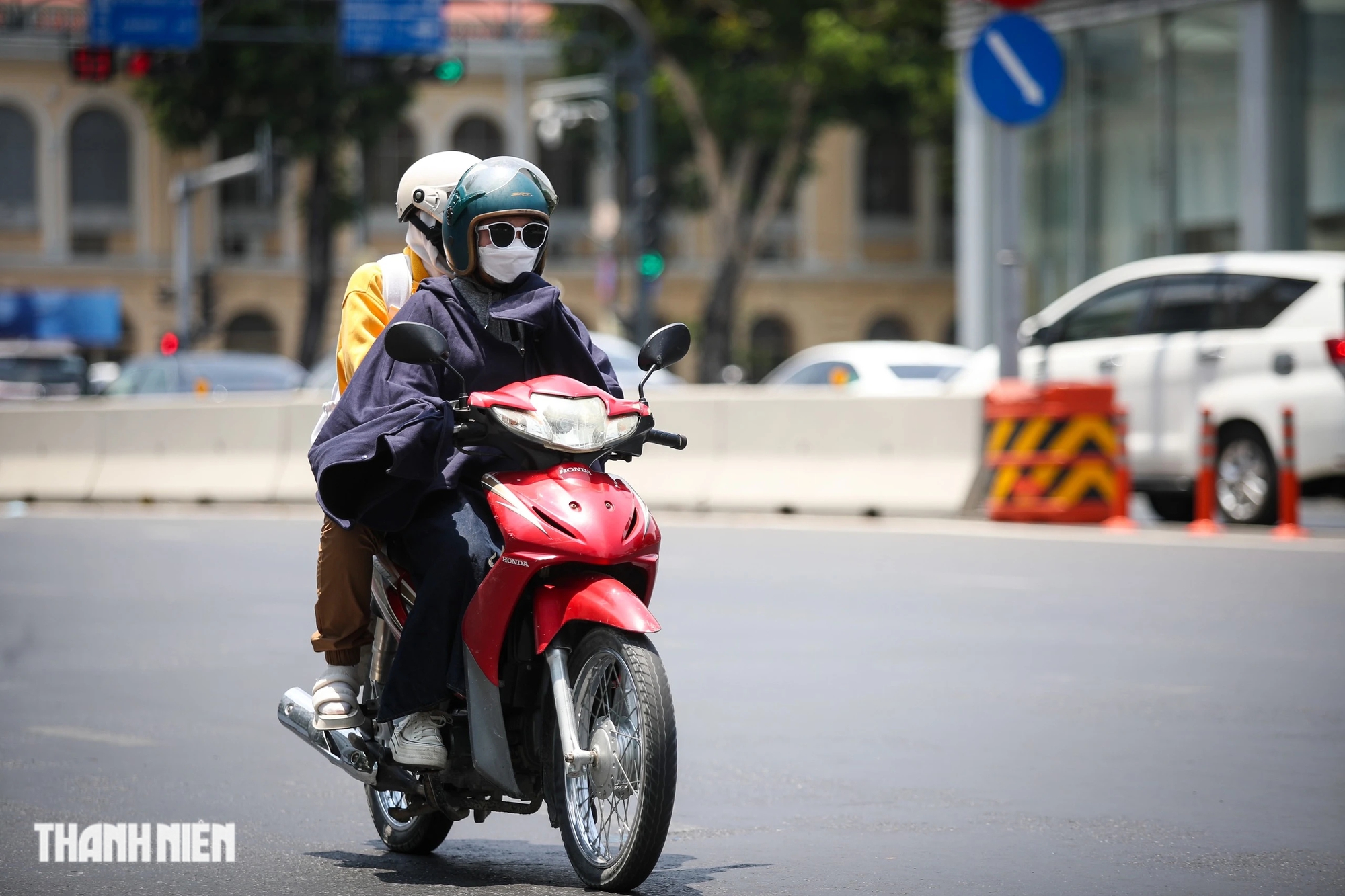 Nắng nóng đỉnh điểm: 12 giờ trưa quận, huyện nào ở TP.HCM nóng nhất?- Ảnh 9.