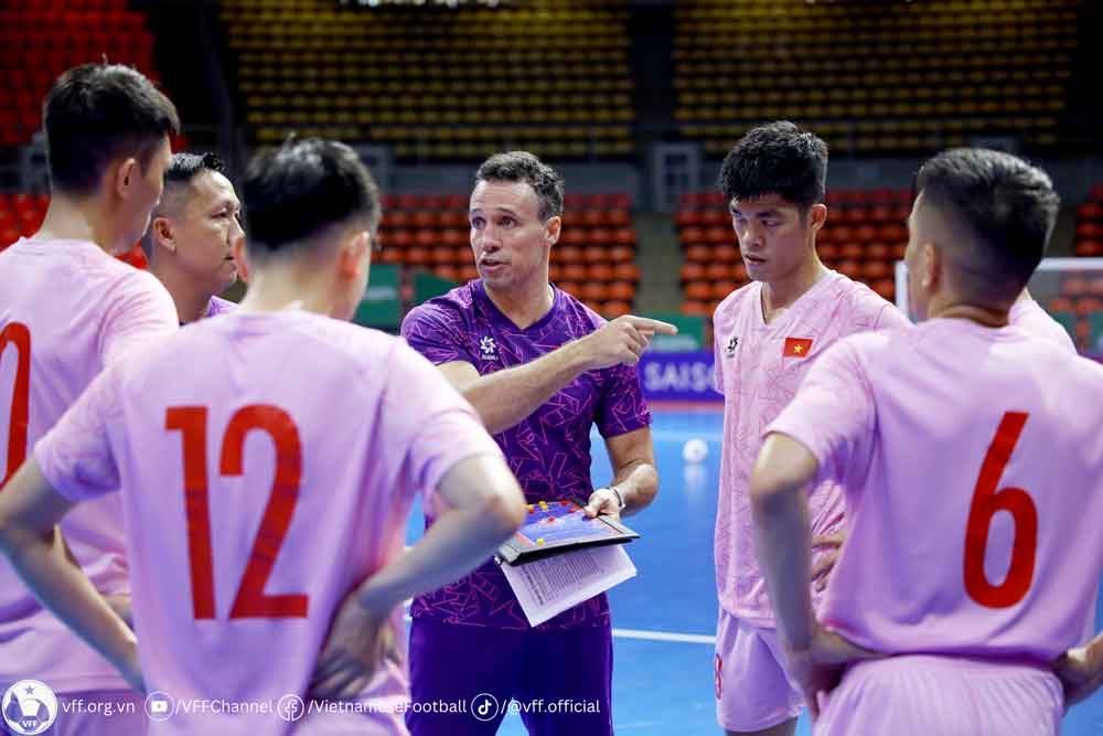 Đội tuyển Việt Nam luyện chiêu gì để tranh vé World Cup với Thái Lan, Trung Quốc?- Ảnh 2.
