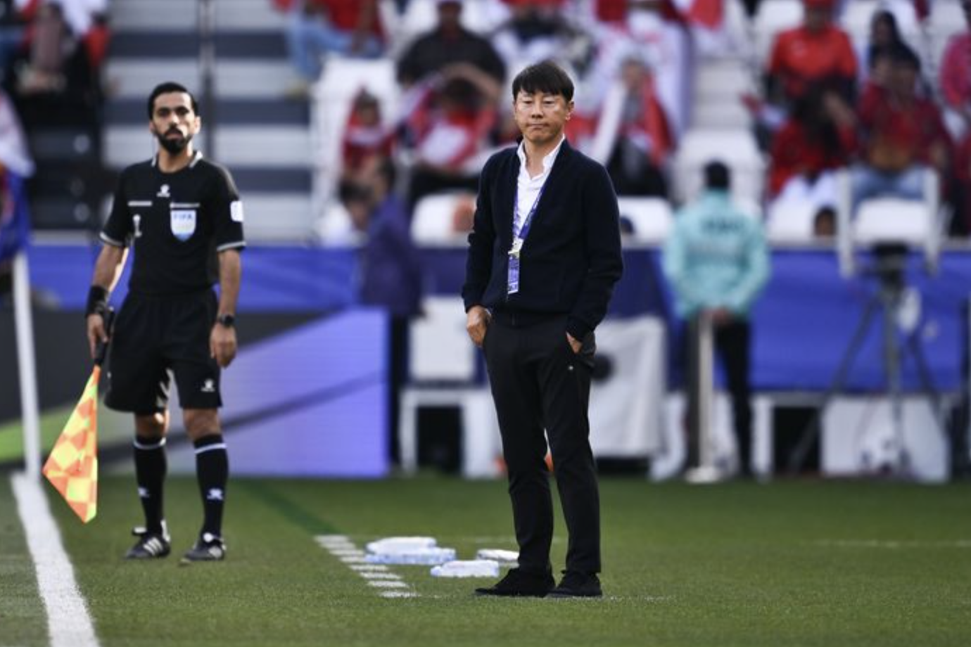 HLV Shin Tae-yong nghĩ gì sau màn ra mắt thảm họa của Kluivert với đội Indonesia? - Ảnh 1. HLV Shin Tae-yong nghĩ gì sau màn ra mắt thảm họa của Kluivert với đội Indonesia? - Ảnh 1.
