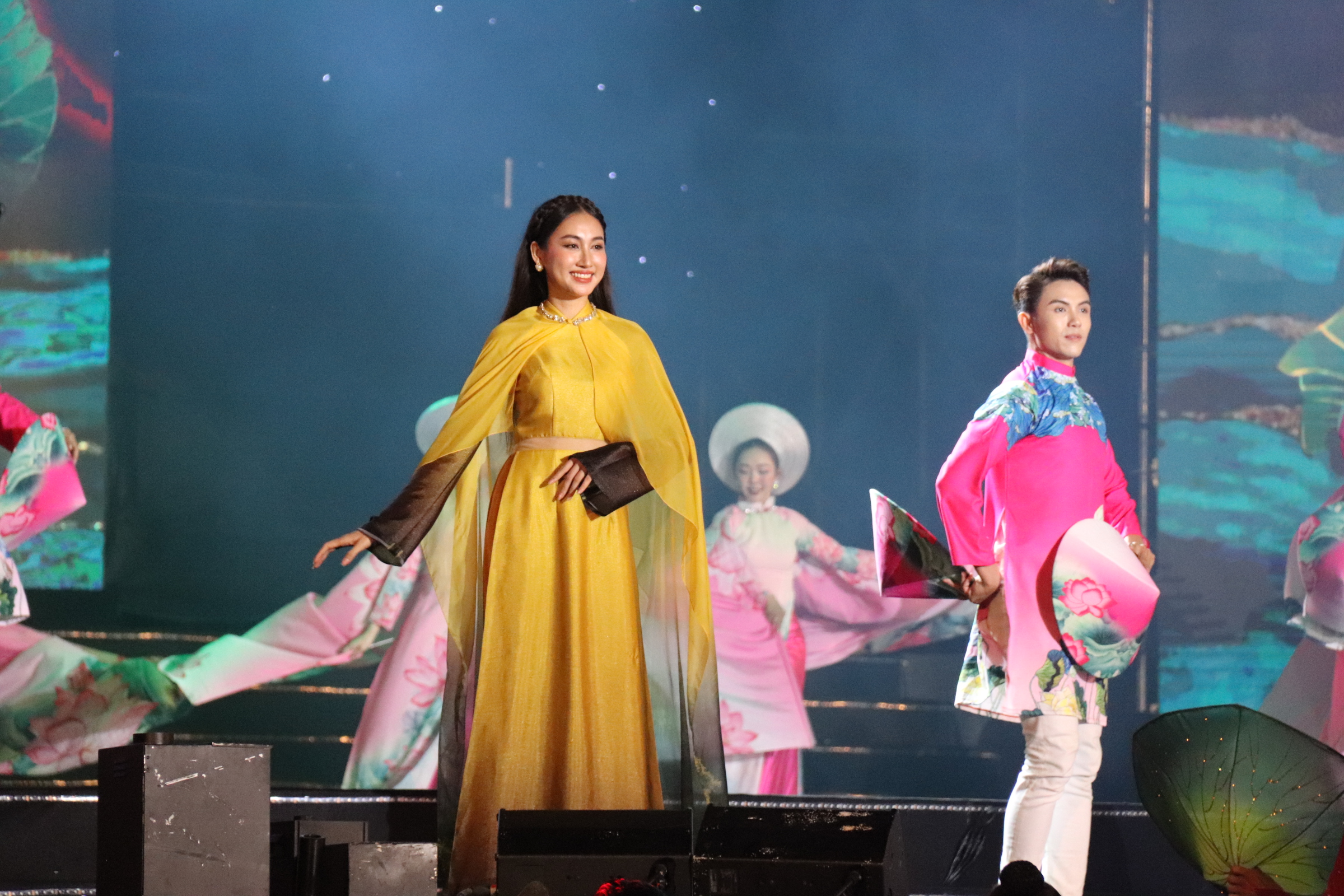 Γιατί οι τουρίστες στο Μούι Νε «πηγαίνουν μόνο το πρωί και επιστρέφουν το απόγευμα»; - Φωτογραφία 3. Vì sao khách du lịch Mũi Né chỉ 'sáng đi chiều về'?- Ảnh 3.