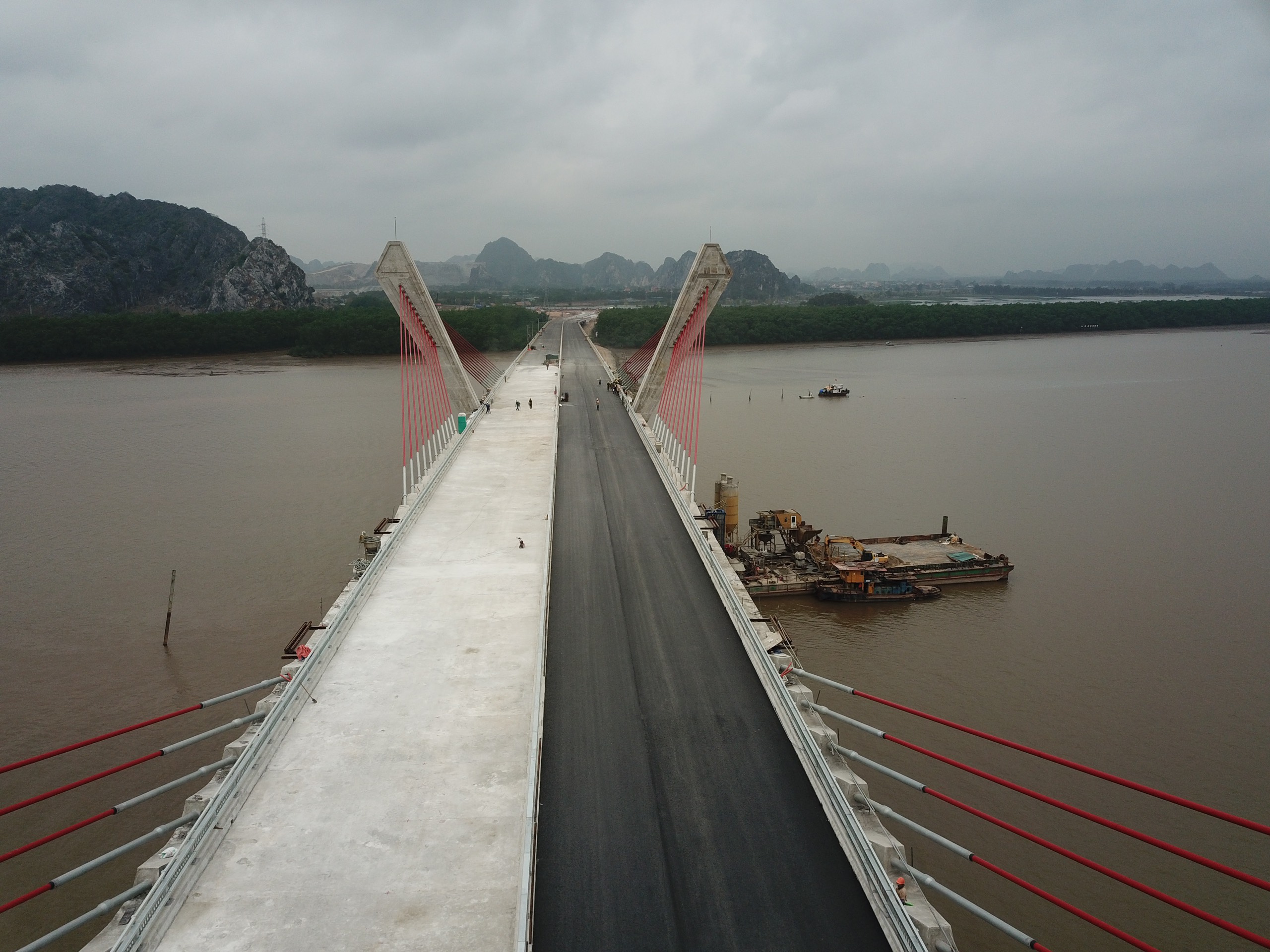 Cầu Bến Rừng gần 2.000 tỉ nối Hải Phòng - Quảng Ninh sắp thông xe - Ảnh 5.