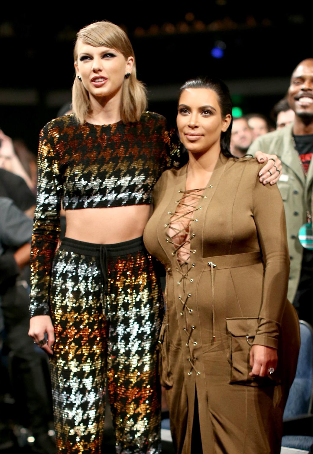 Kim Kardashian mất hơn 100.000 fan sau khi bị Taylor Swift 'dằn mặt'- Ảnh 3.