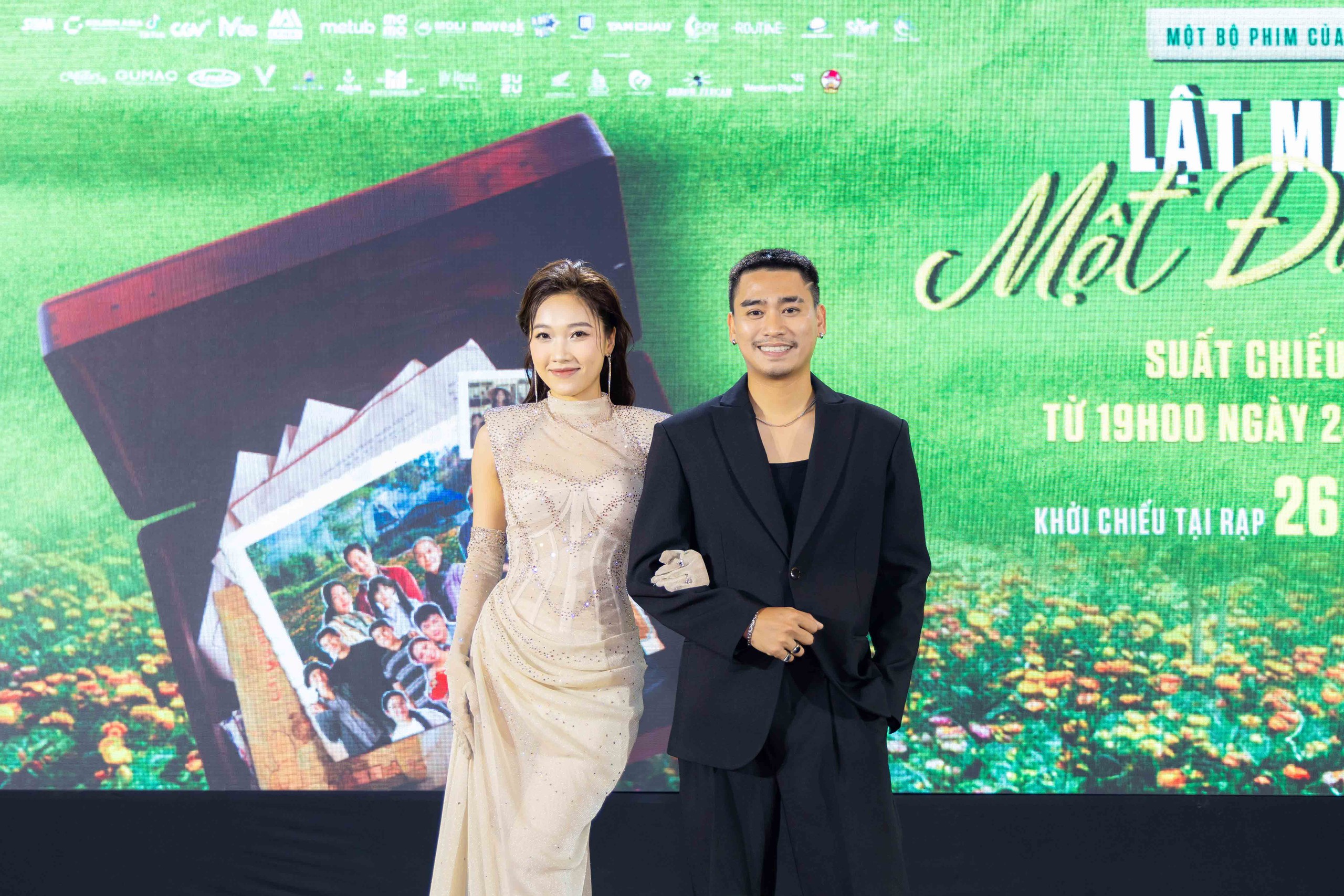 Vợ chồng Sáu Tâm do diễn viên Kim Hải và Lê Thu đóng. Dự án Lật mặt 7: Một điều ước chính thức ra rạp từ ngày 26.4
