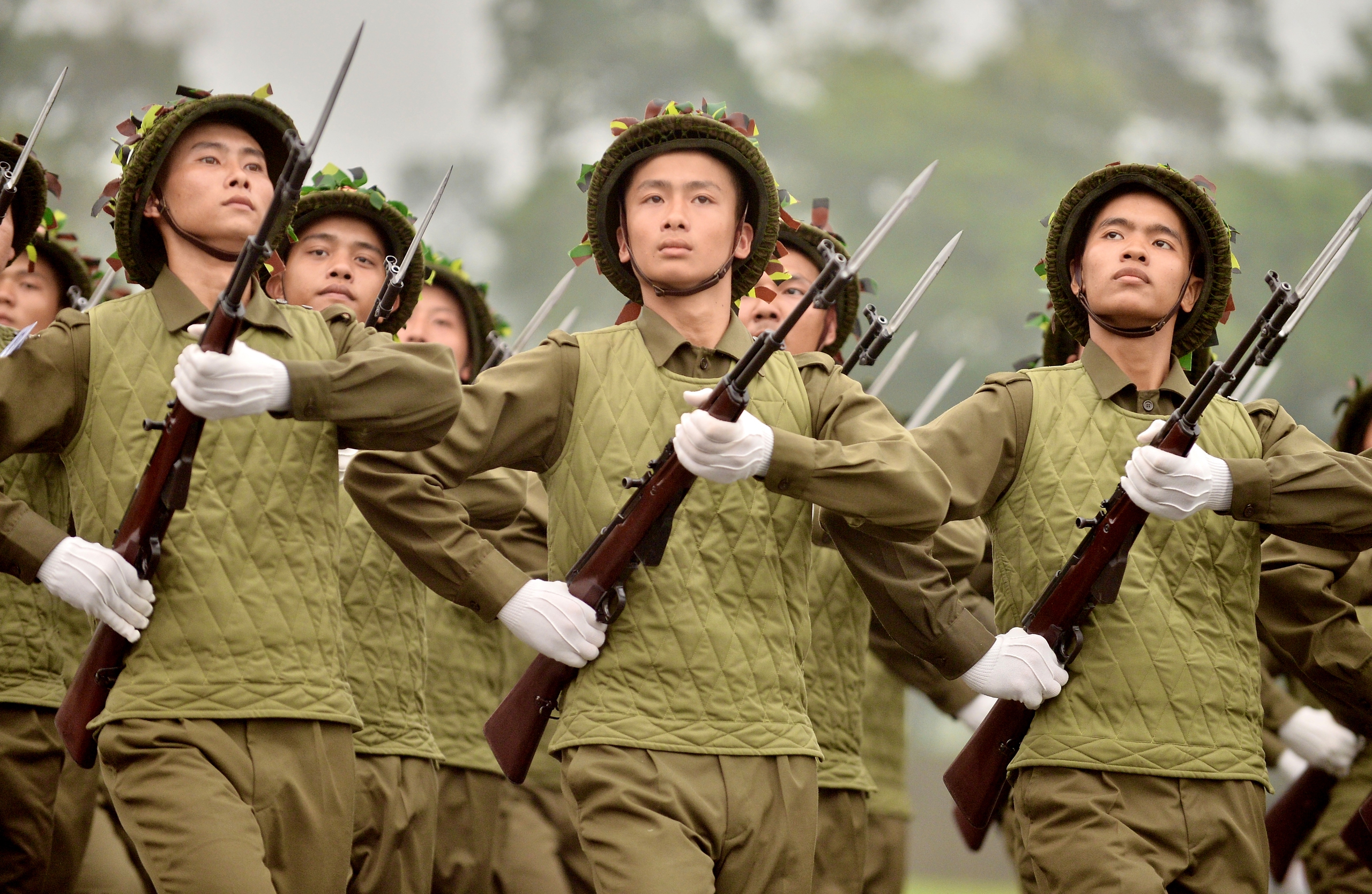 3 đại tướng kiểm tra hợp luyện diễu binh kỷ niệm chiến thắng Điện Biên Phủ- Ảnh 3.