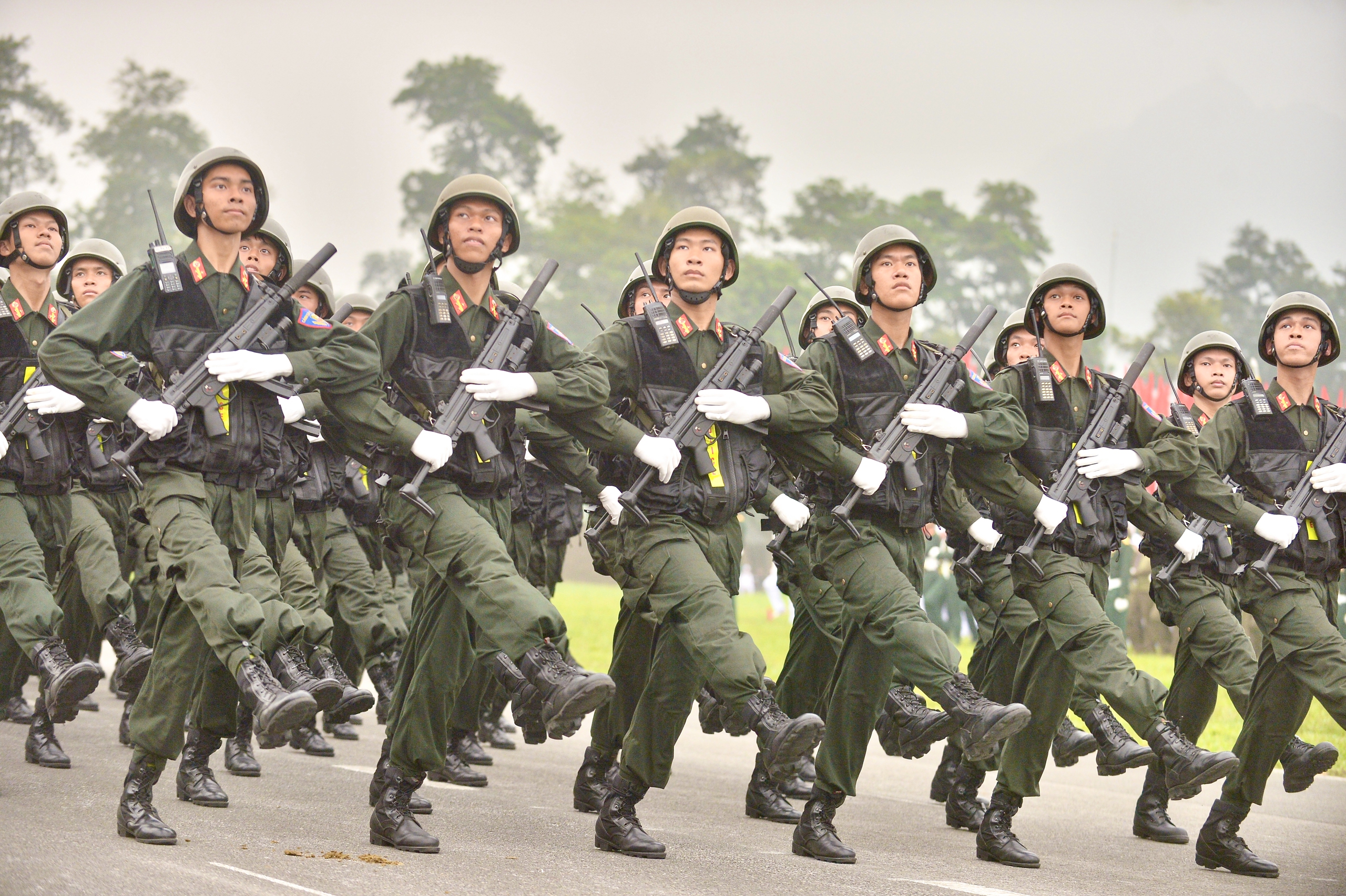 3 đại tướng kiểm tra hợp luyện diễu binh kỷ niệm chiến thắng Điện Biên Phủ- Ảnh 18.